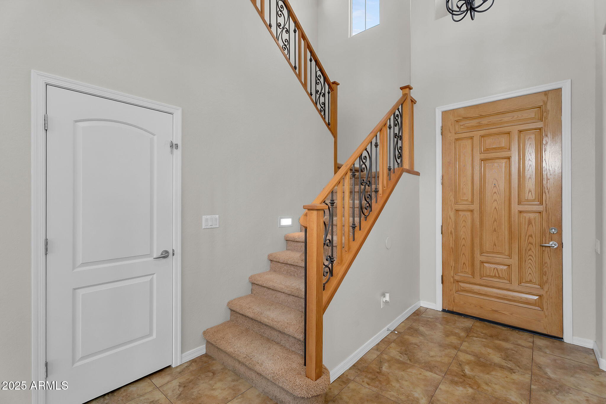 637 E INDIAN WELLS Place