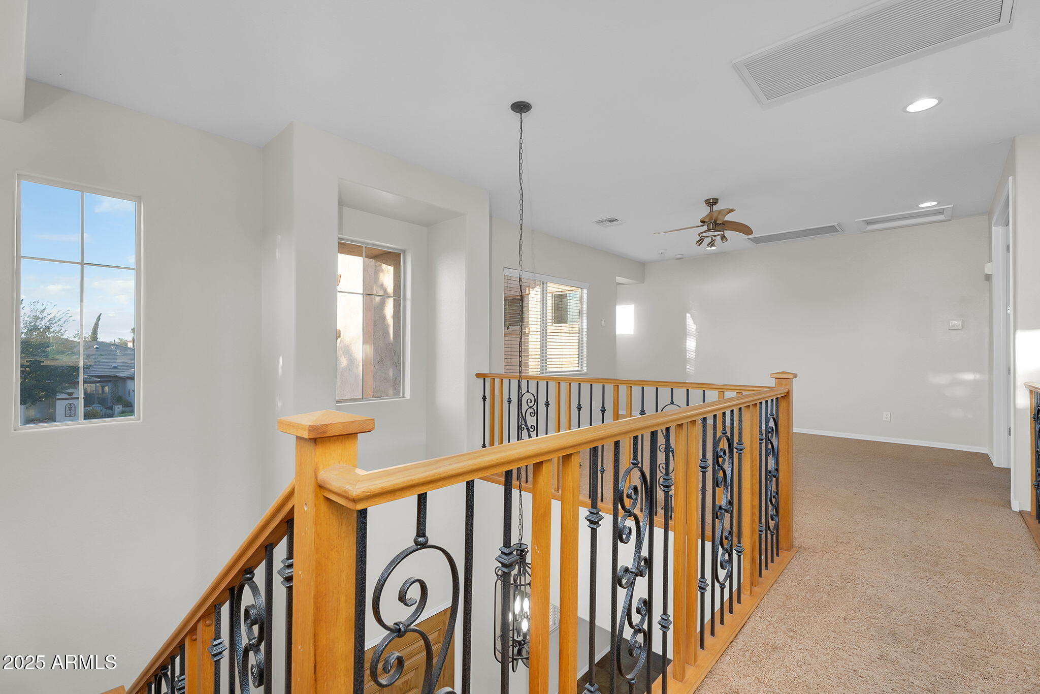 637 E INDIAN WELLS Place