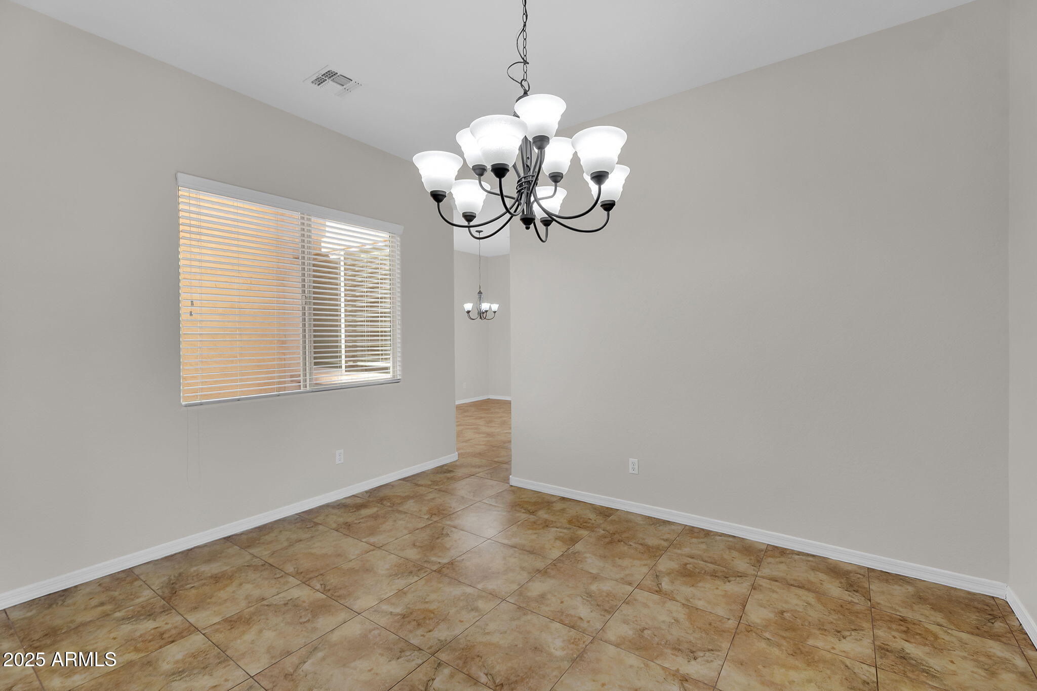 637 E INDIAN WELLS Place