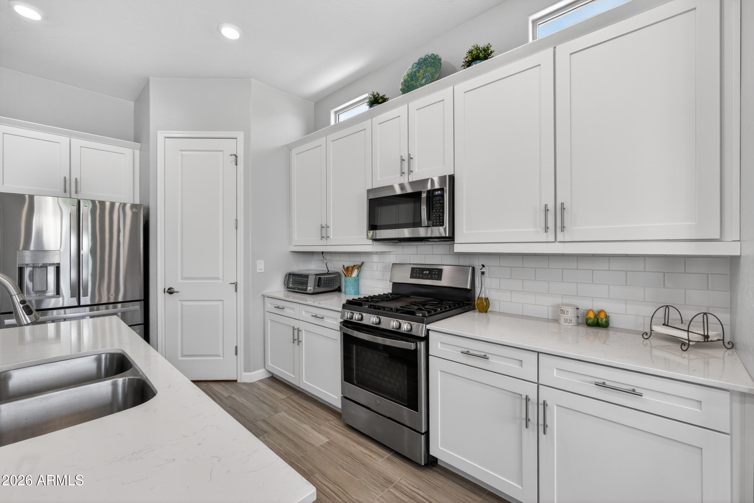 22386 E Duncan Street