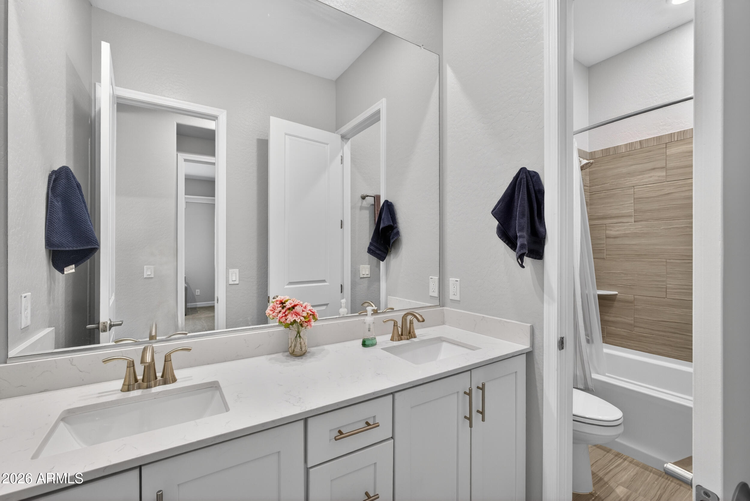 22386 E Duncan Street