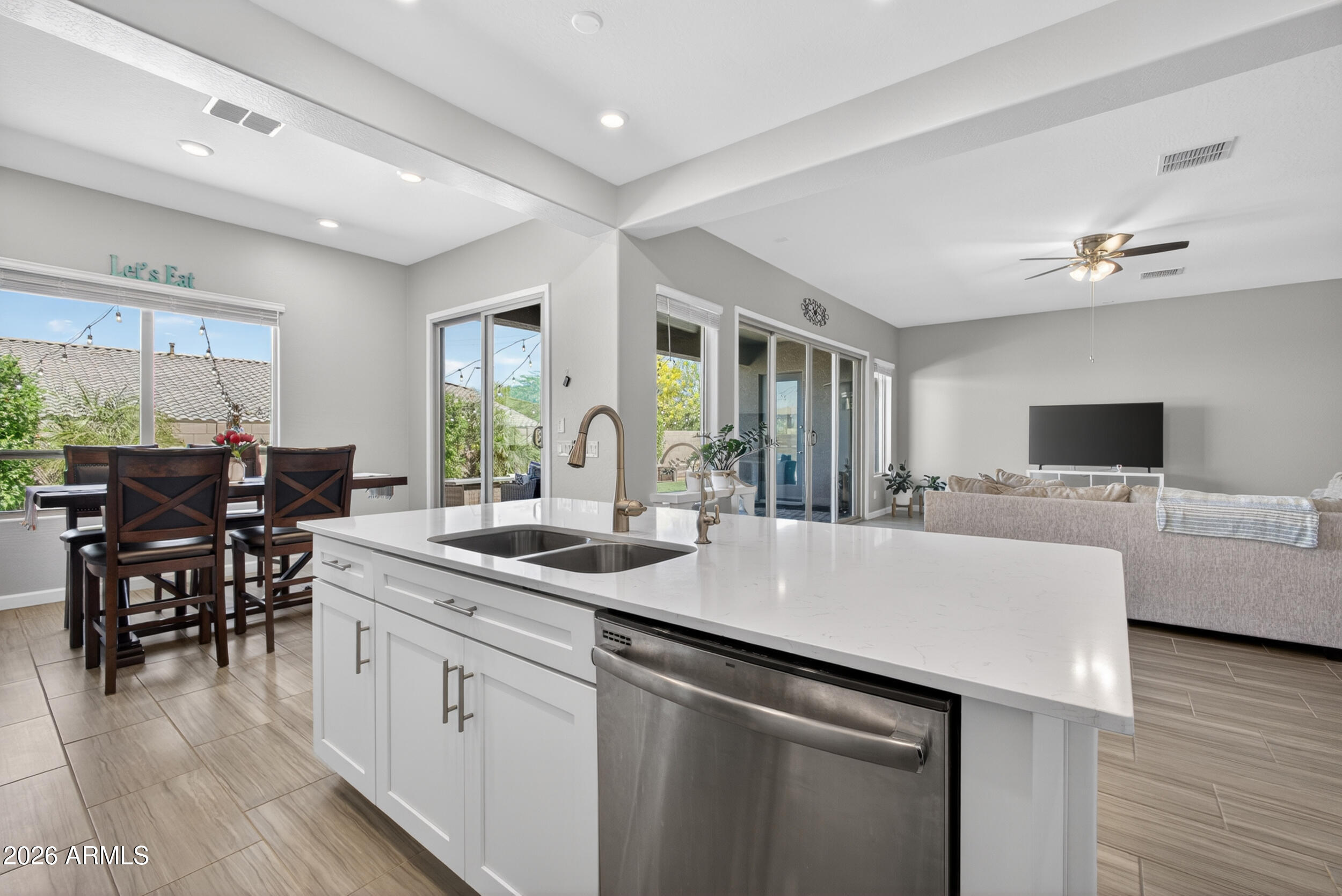 22386 E Duncan Street