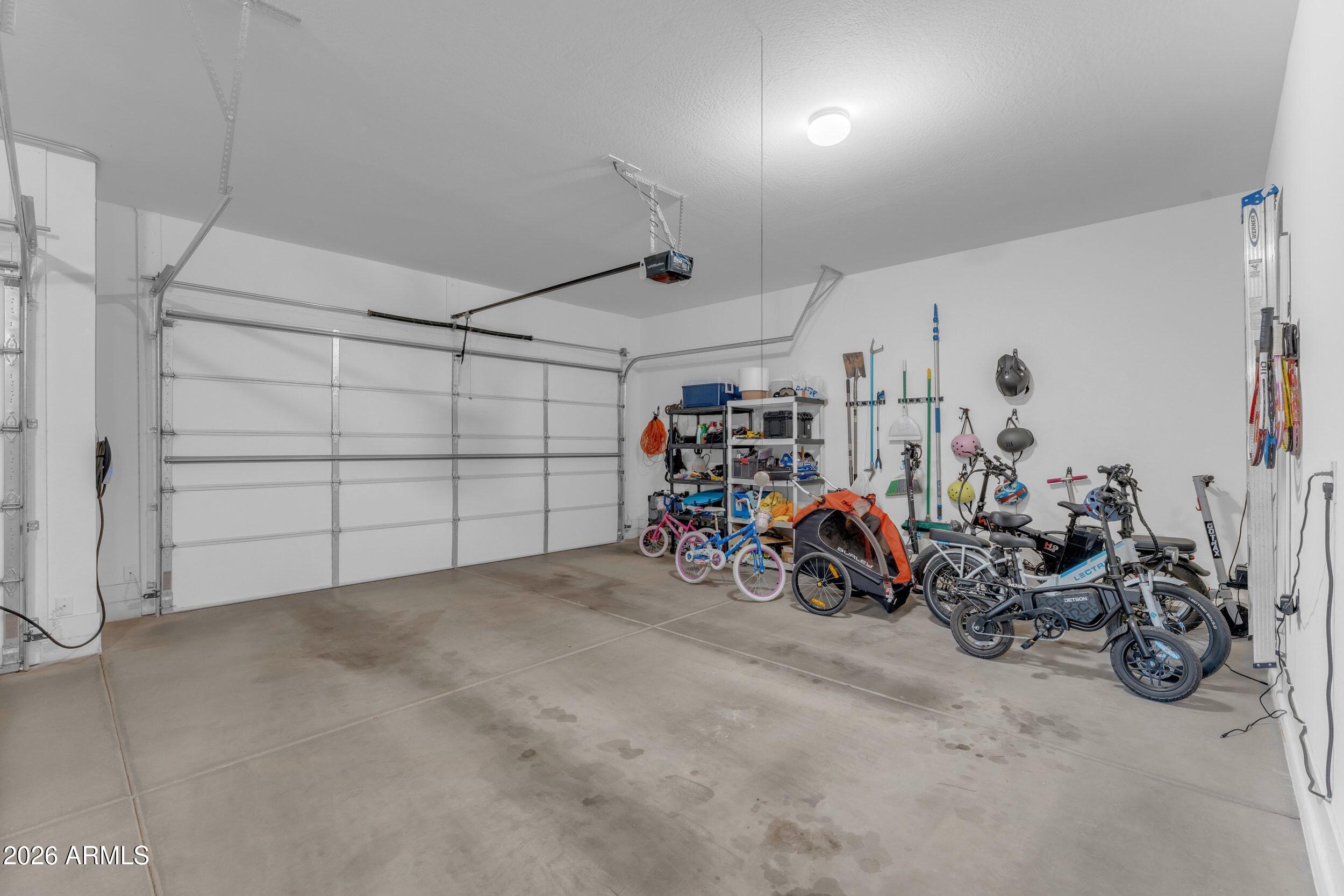 22837 E VIA LAS BRISAS