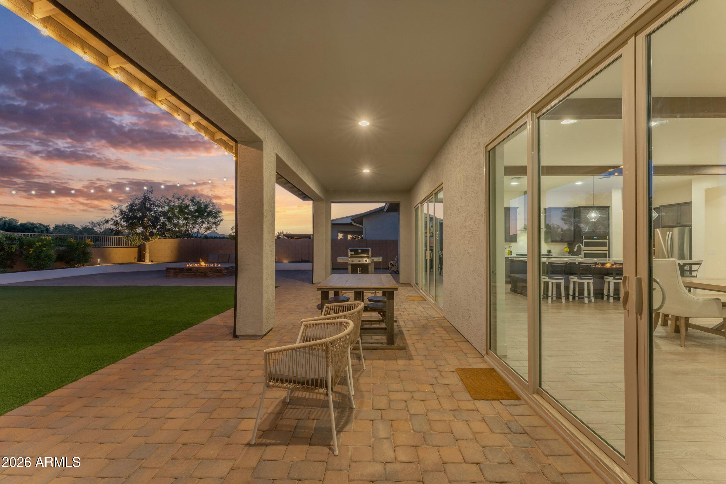 22837 E VIA LAS BRISAS