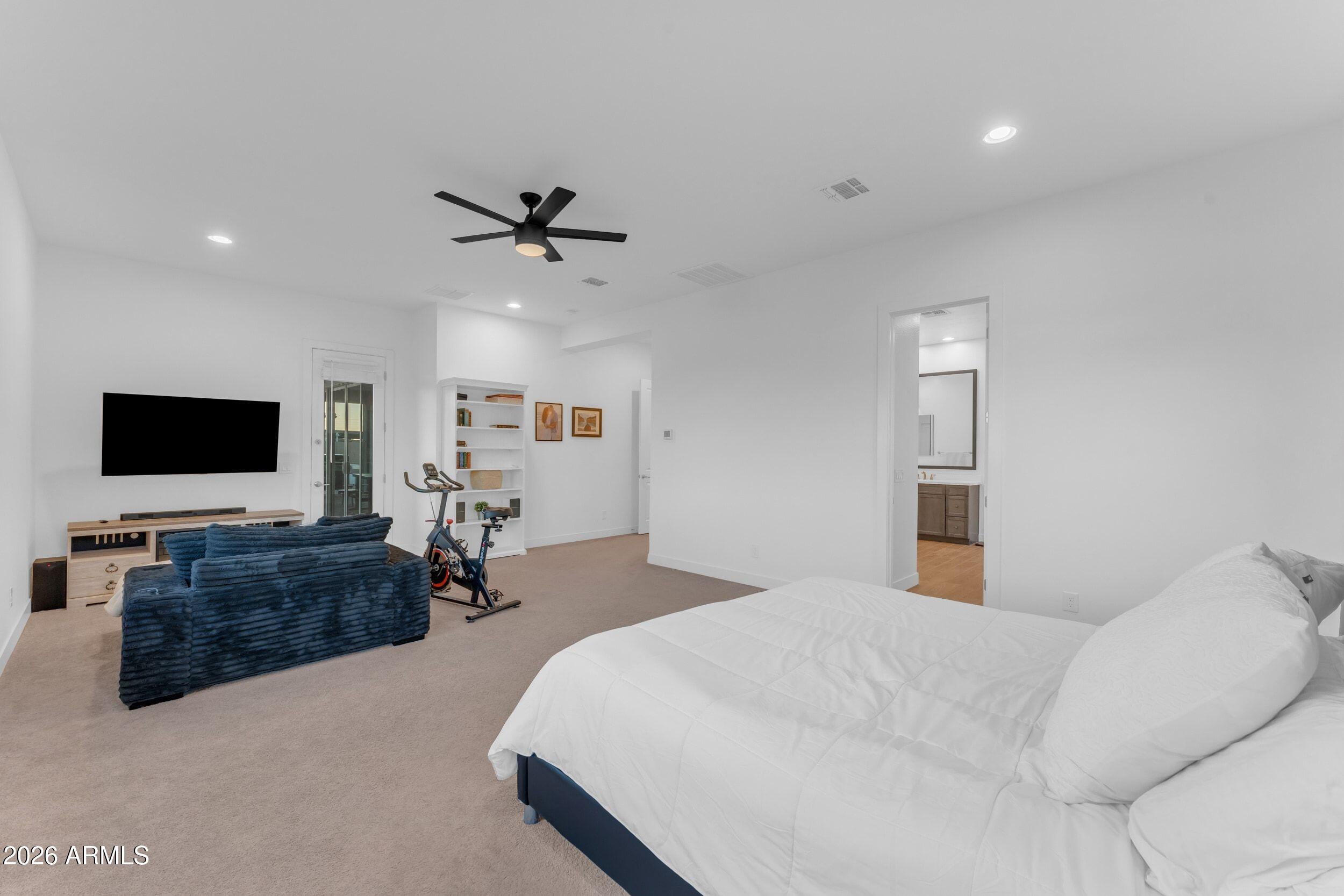 22837 E VIA LAS BRISAS