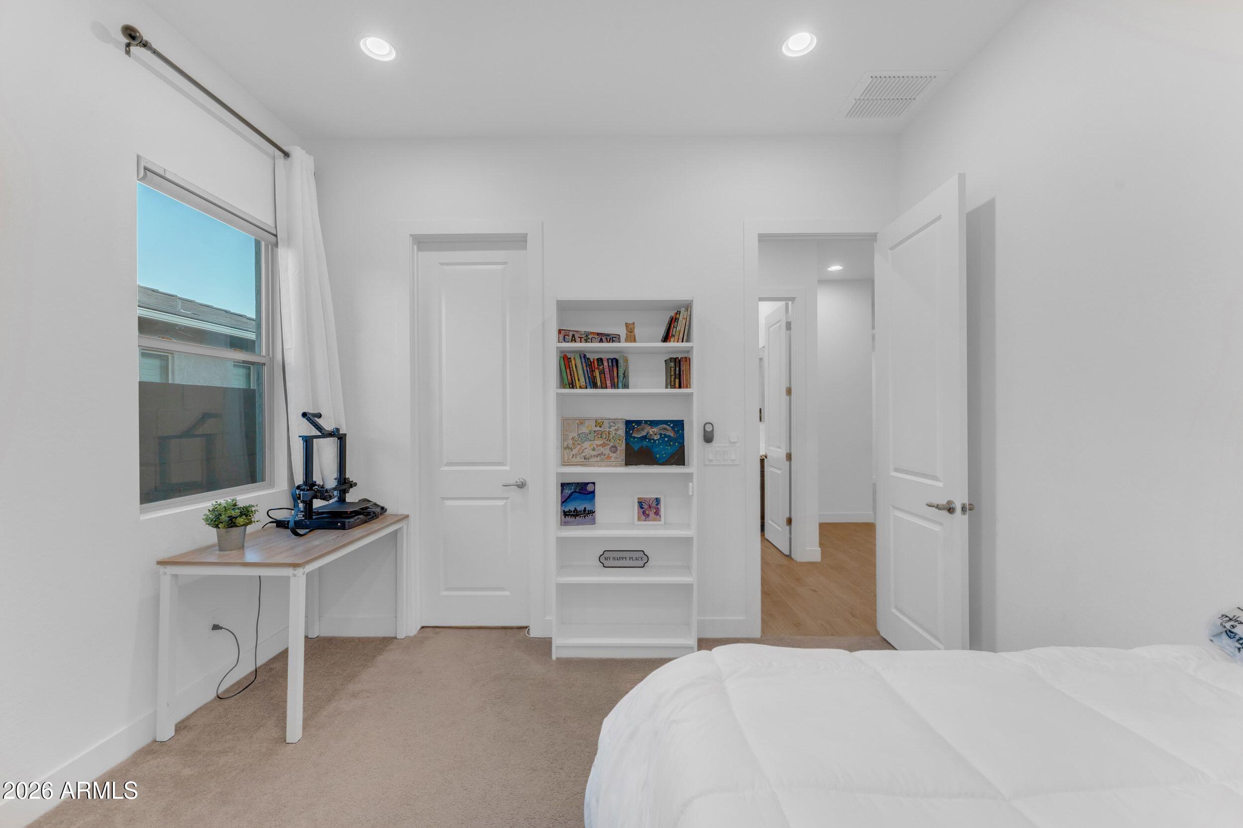 22837 E VIA LAS BRISAS