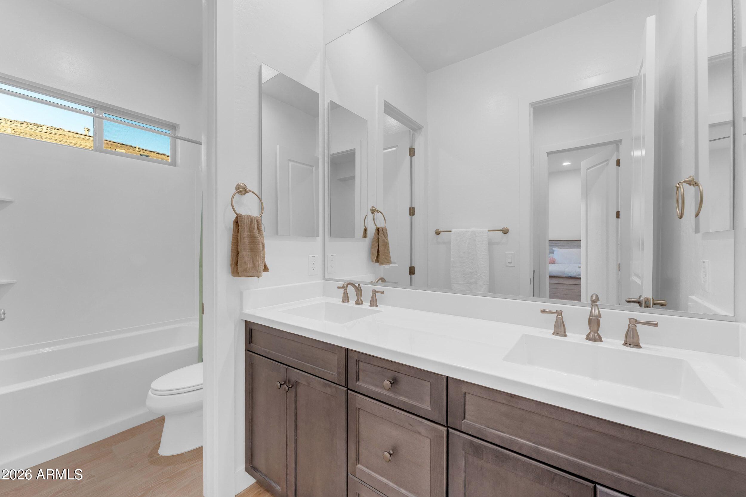 22837 E VIA LAS BRISAS