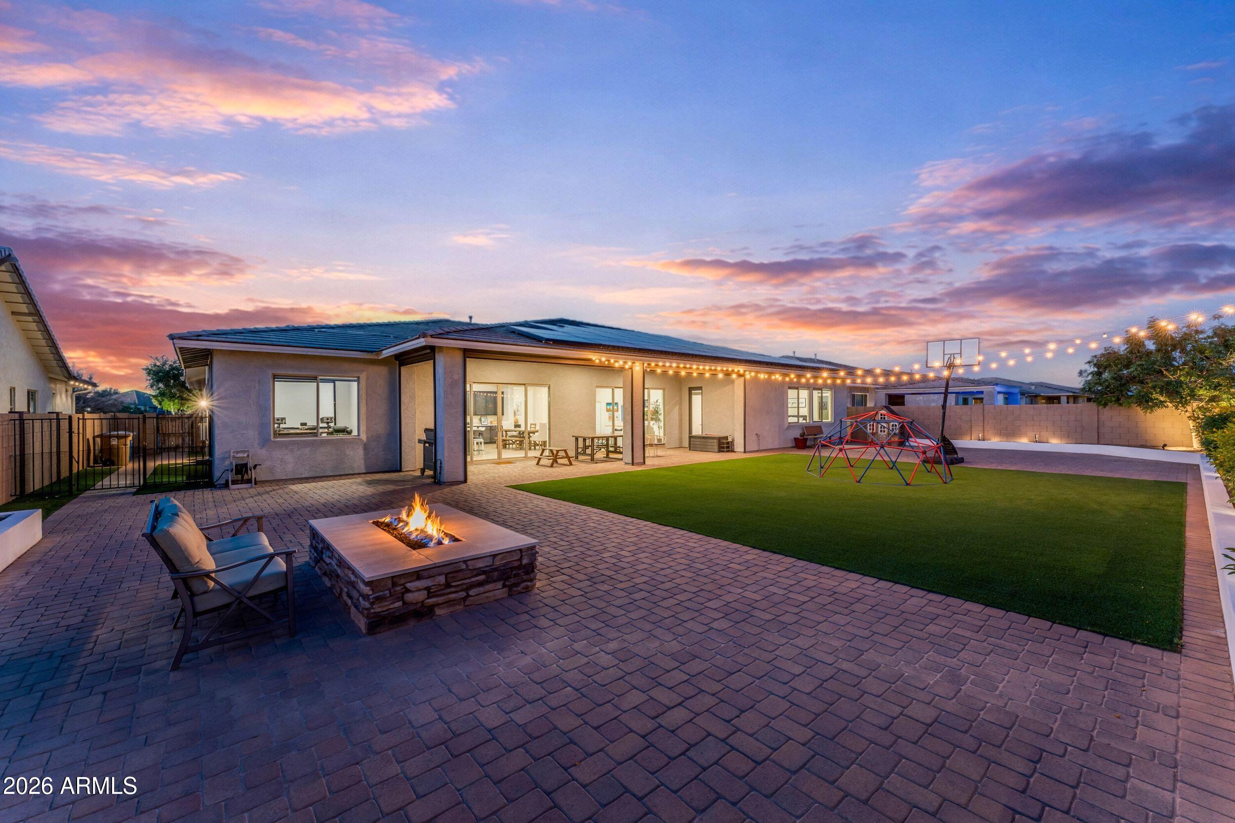 22837 E VIA LAS BRISAS