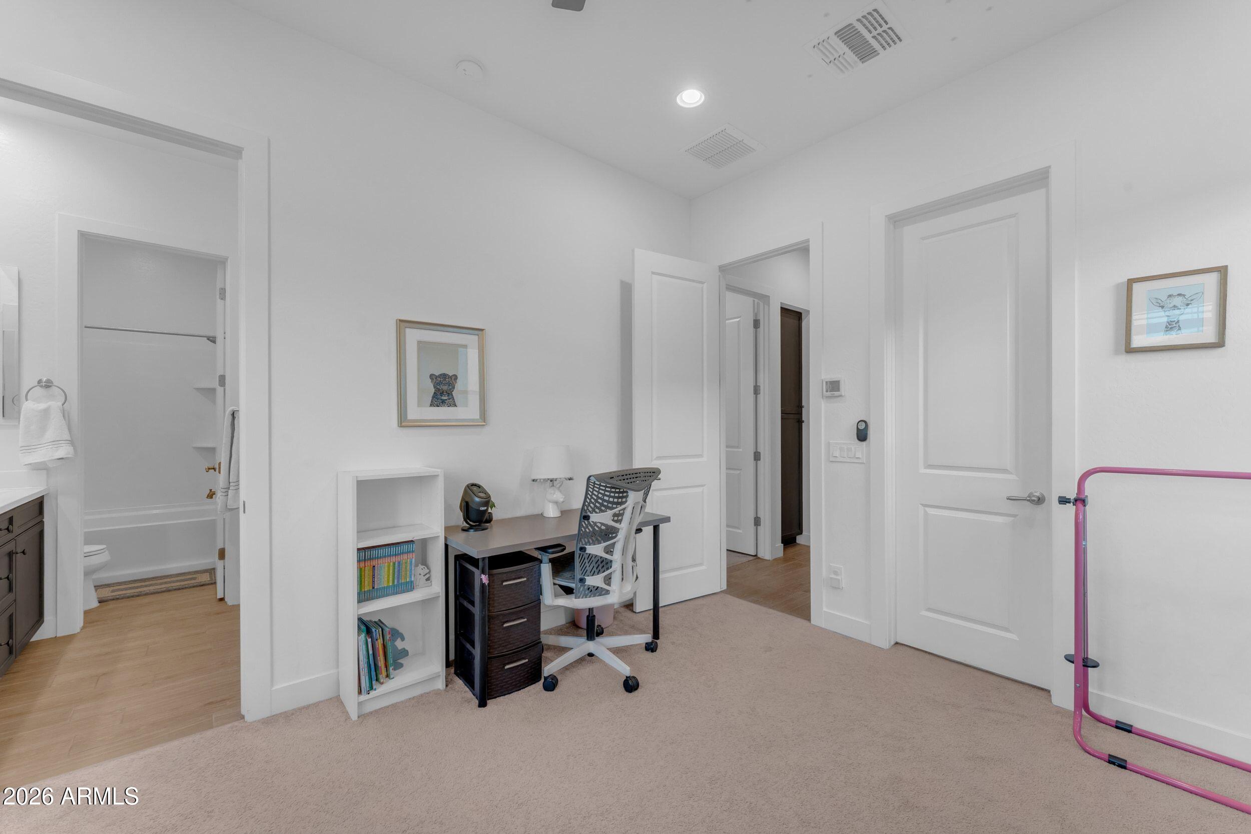 22837 E VIA LAS BRISAS