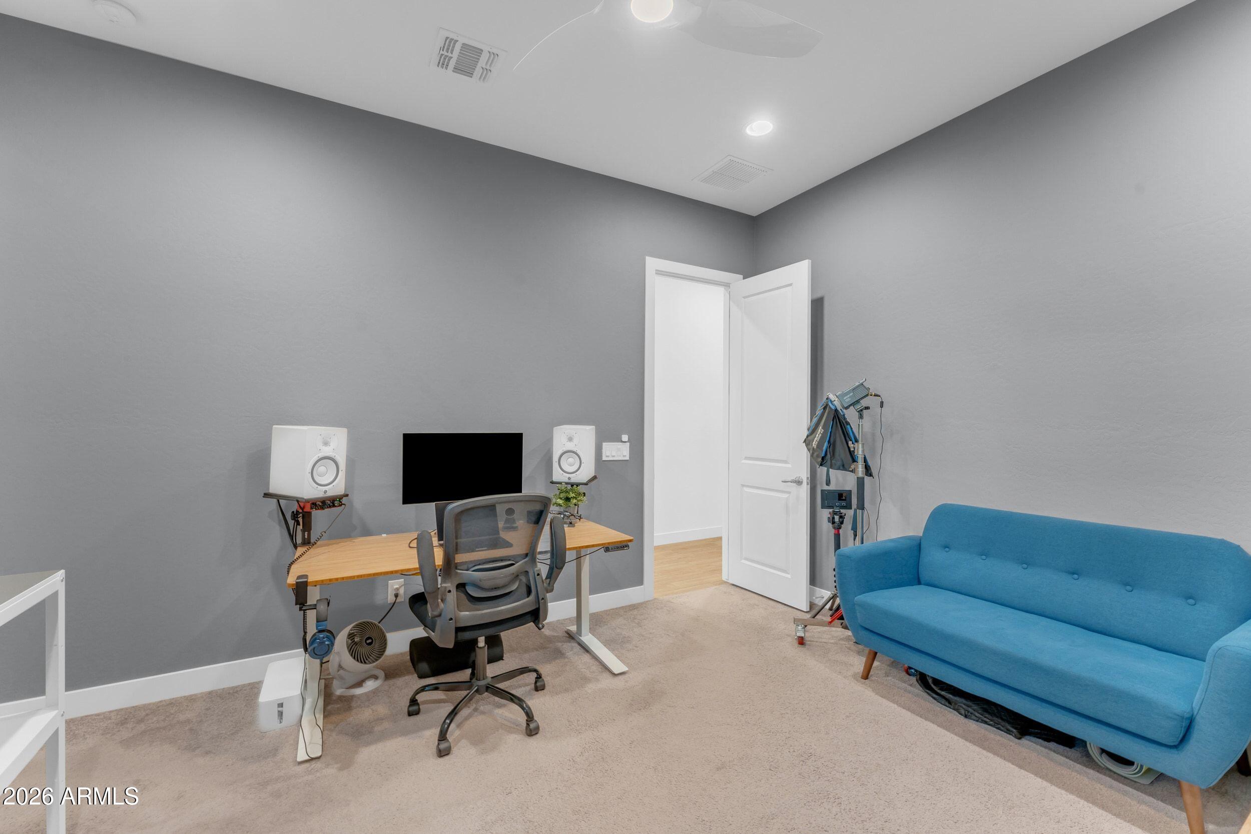 22837 E VIA LAS BRISAS