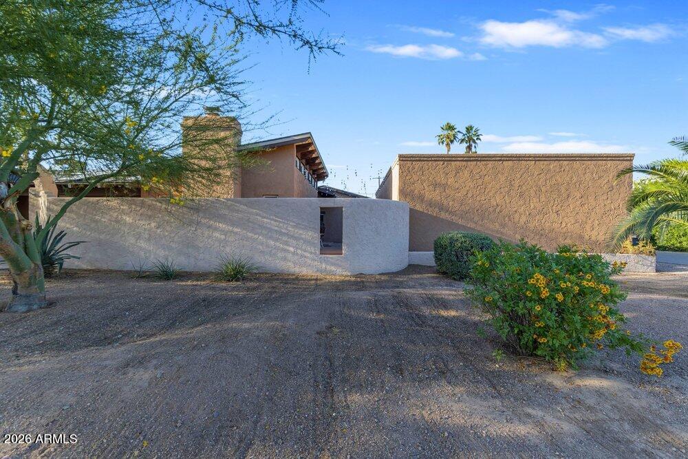 6802 E PARADISE Parkway