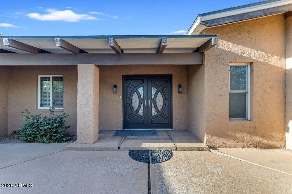 6802 E PARADISE Parkway