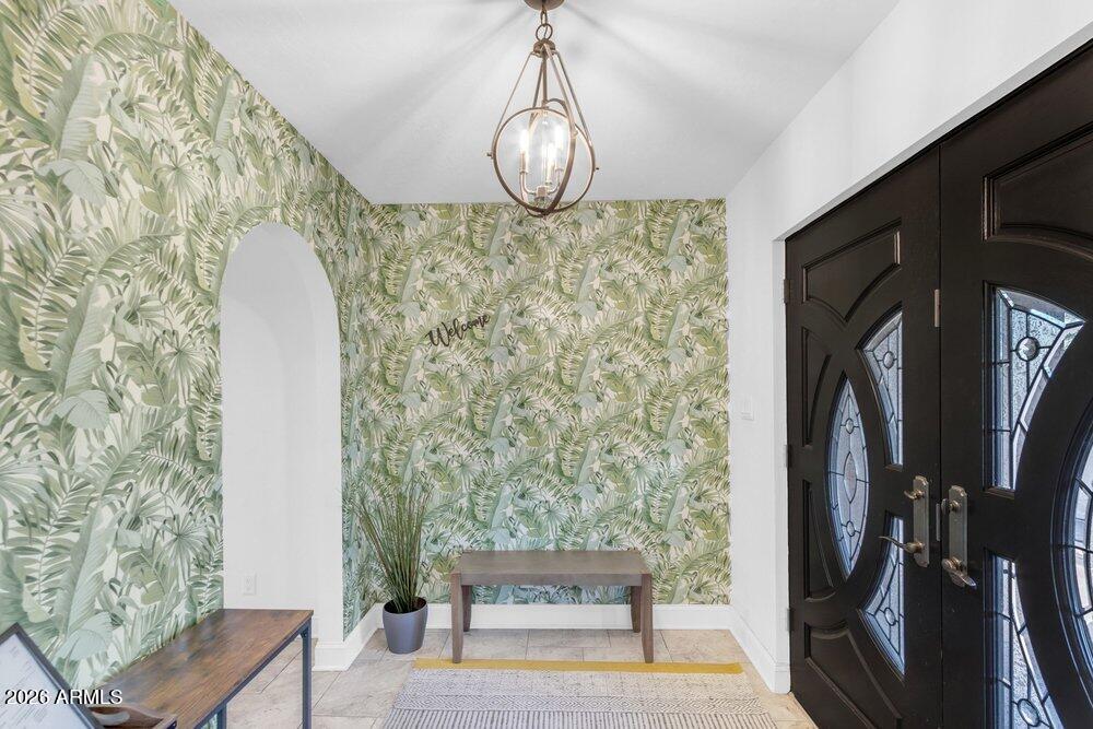 6802 E PARADISE Parkway