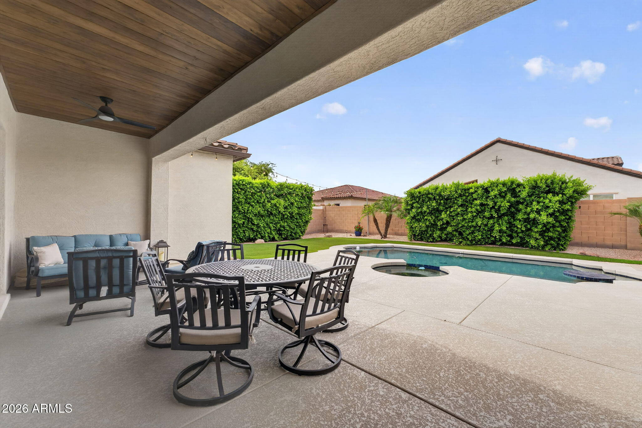 22138 E CREEKSIDE Drive