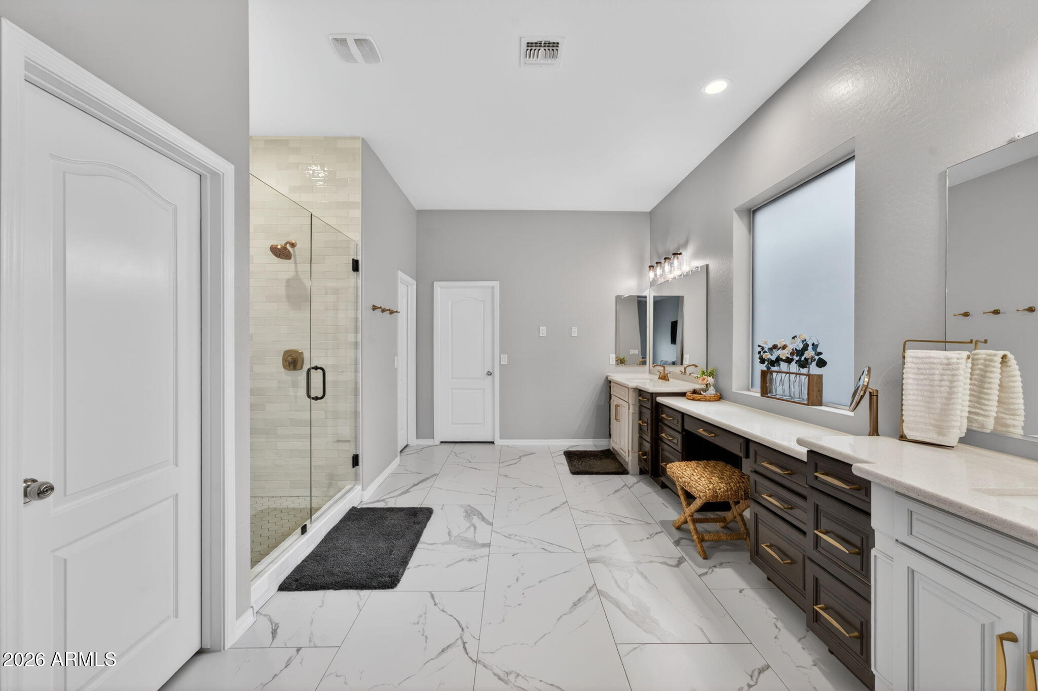 22138 E CREEKSIDE Drive