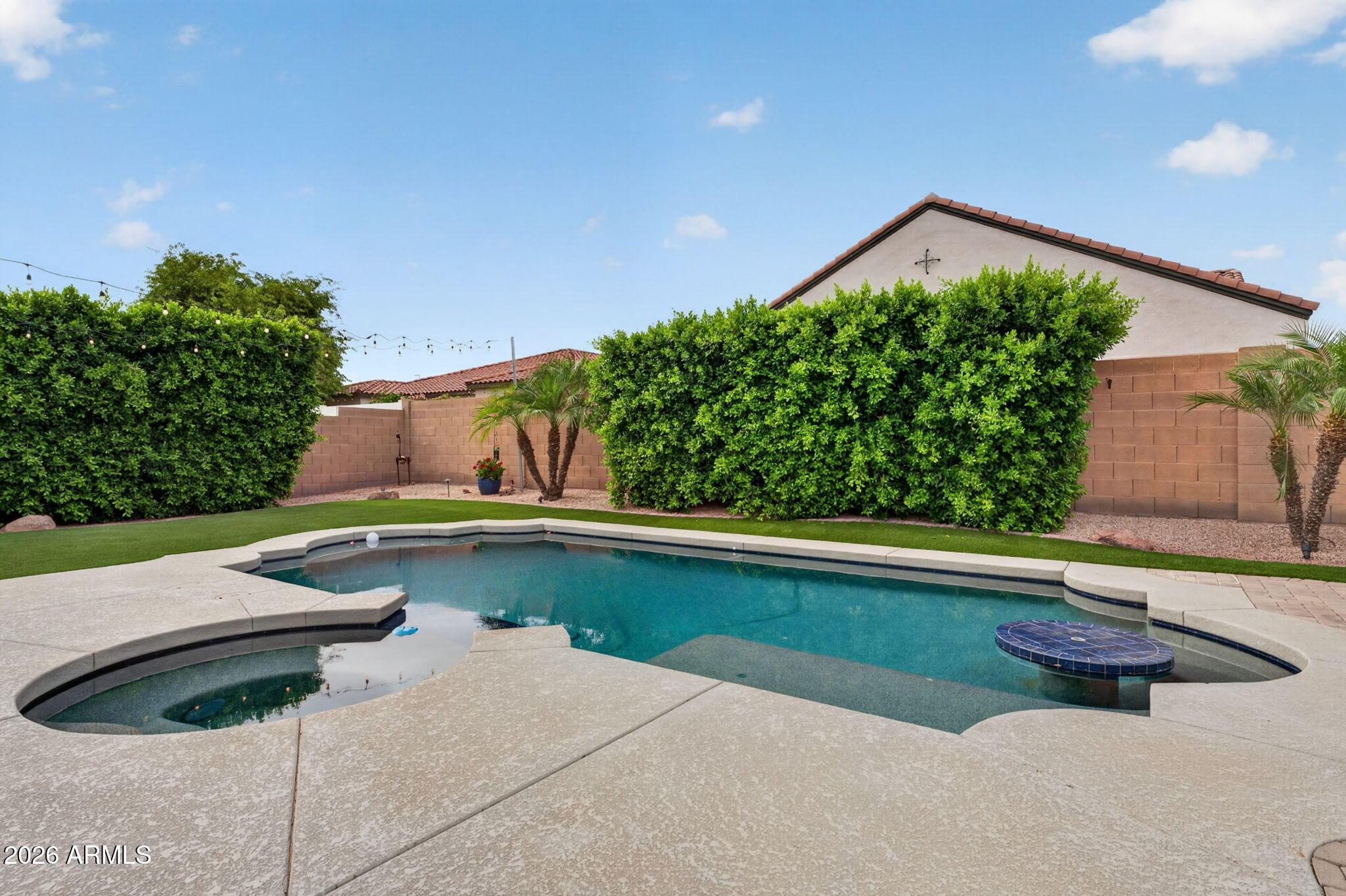 22138 E CREEKSIDE Drive