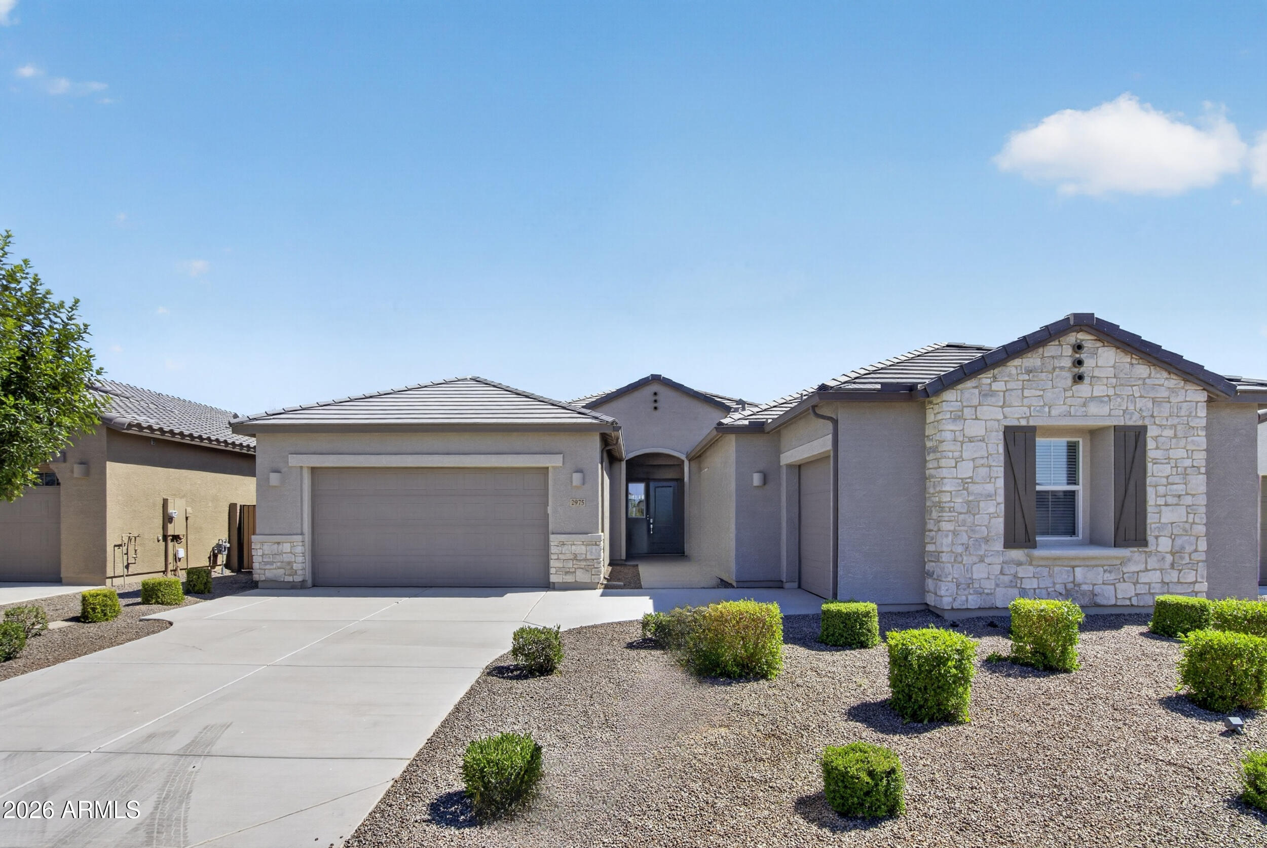 2975 E BARREL RACE Road