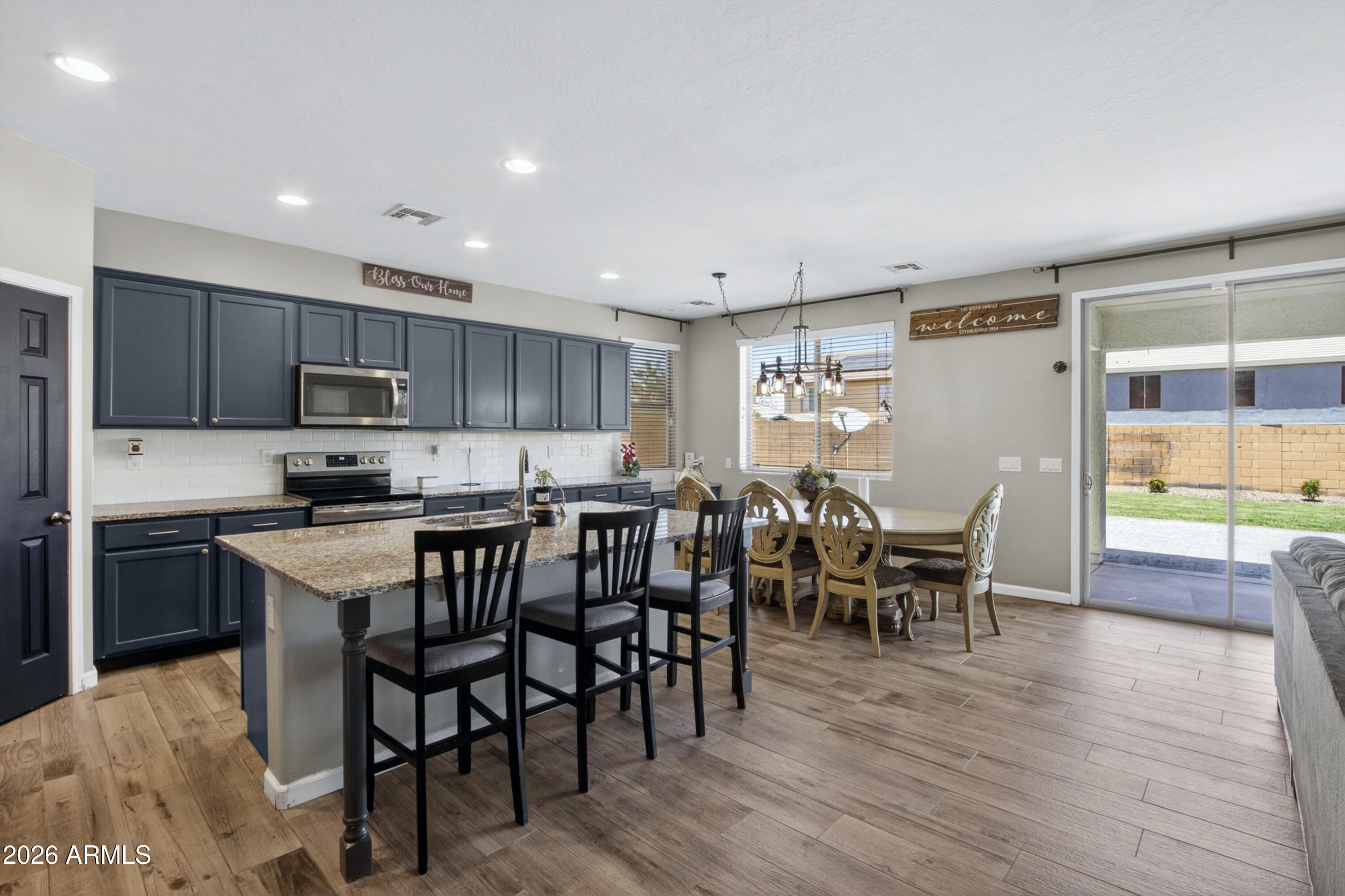734 W DESERT SEASONS Drive