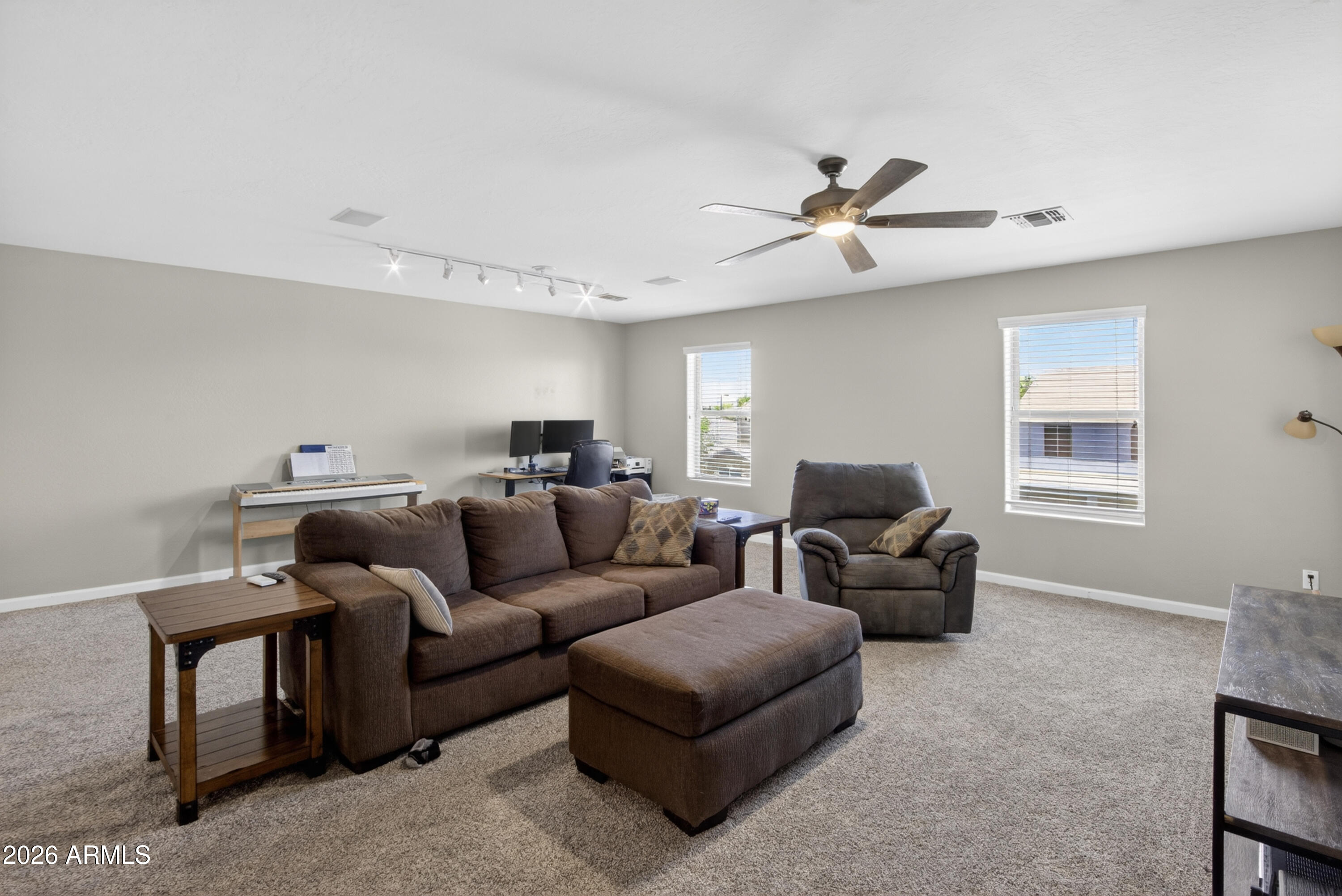 734 W DESERT SEASONS Drive
