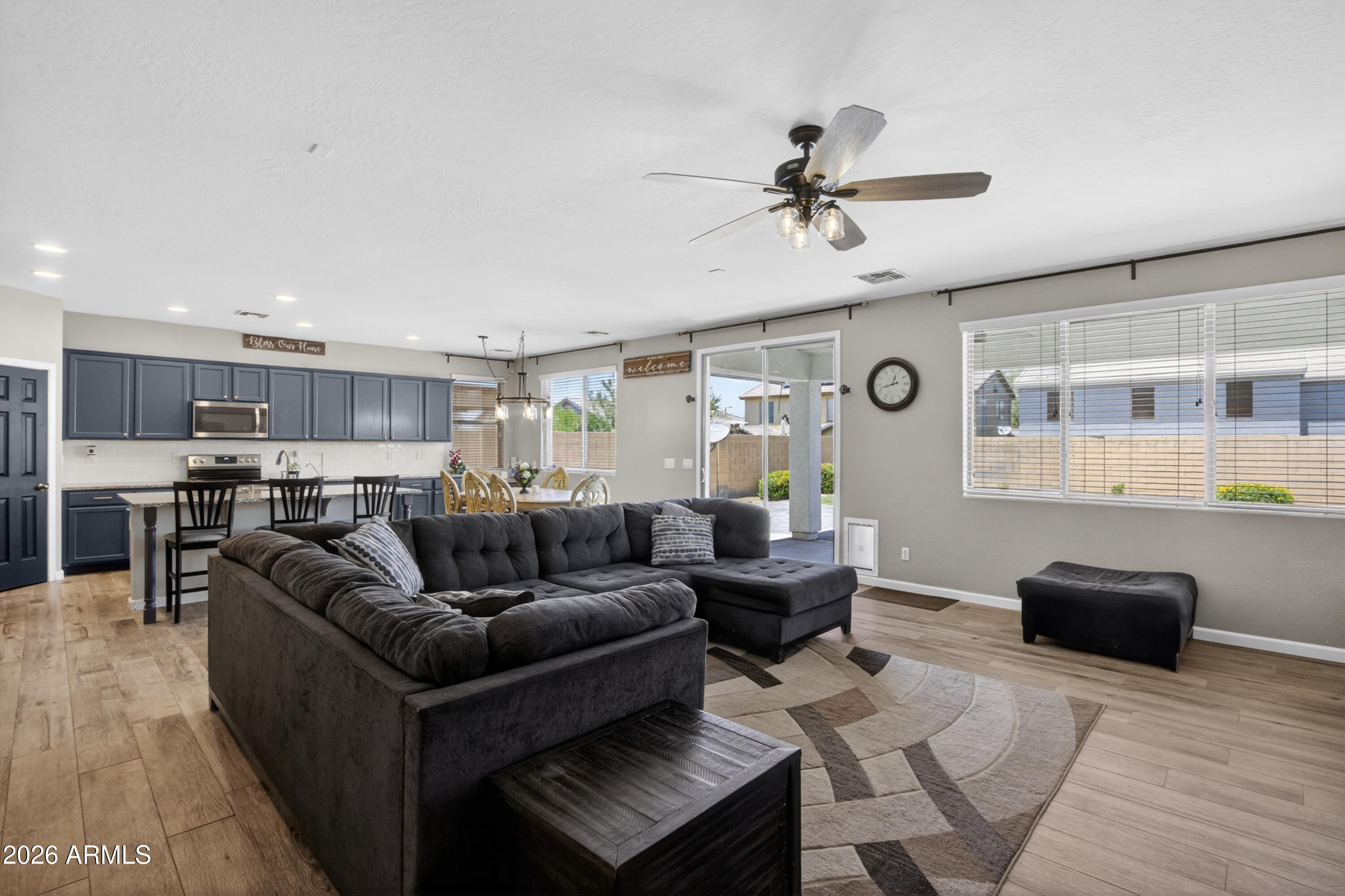 734 W DESERT SEASONS Drive