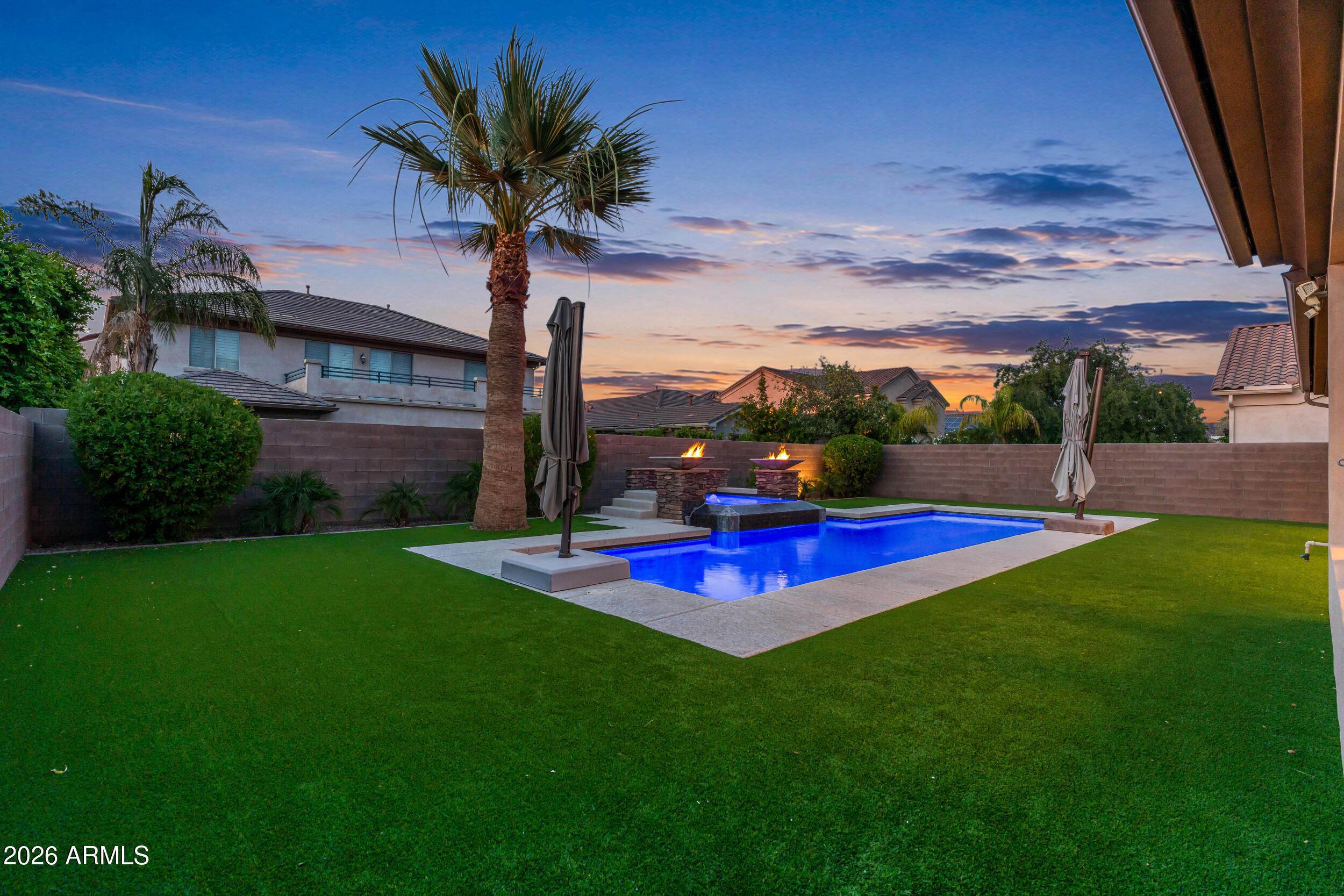 40 W TONTO Drive