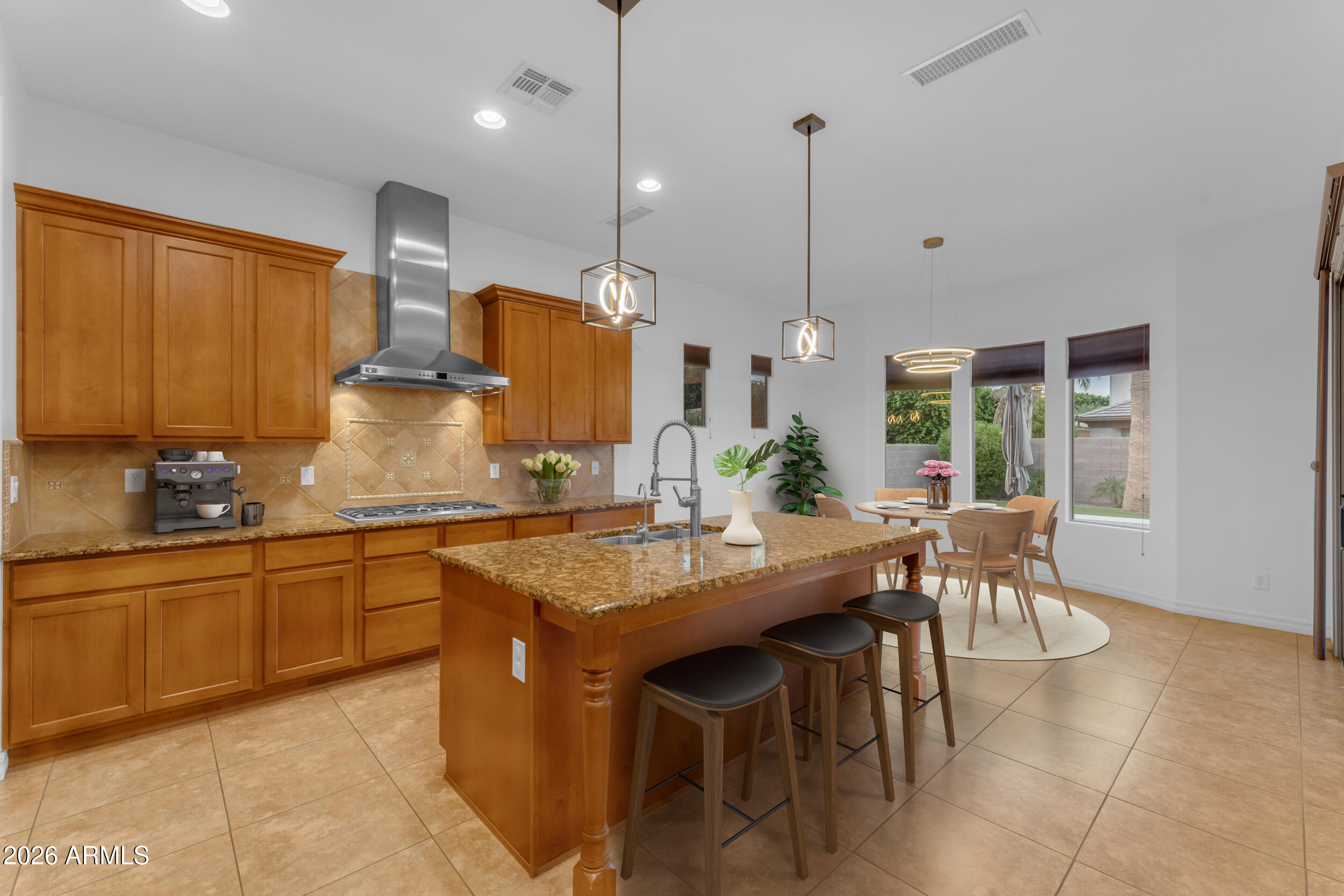 40 W TONTO Drive