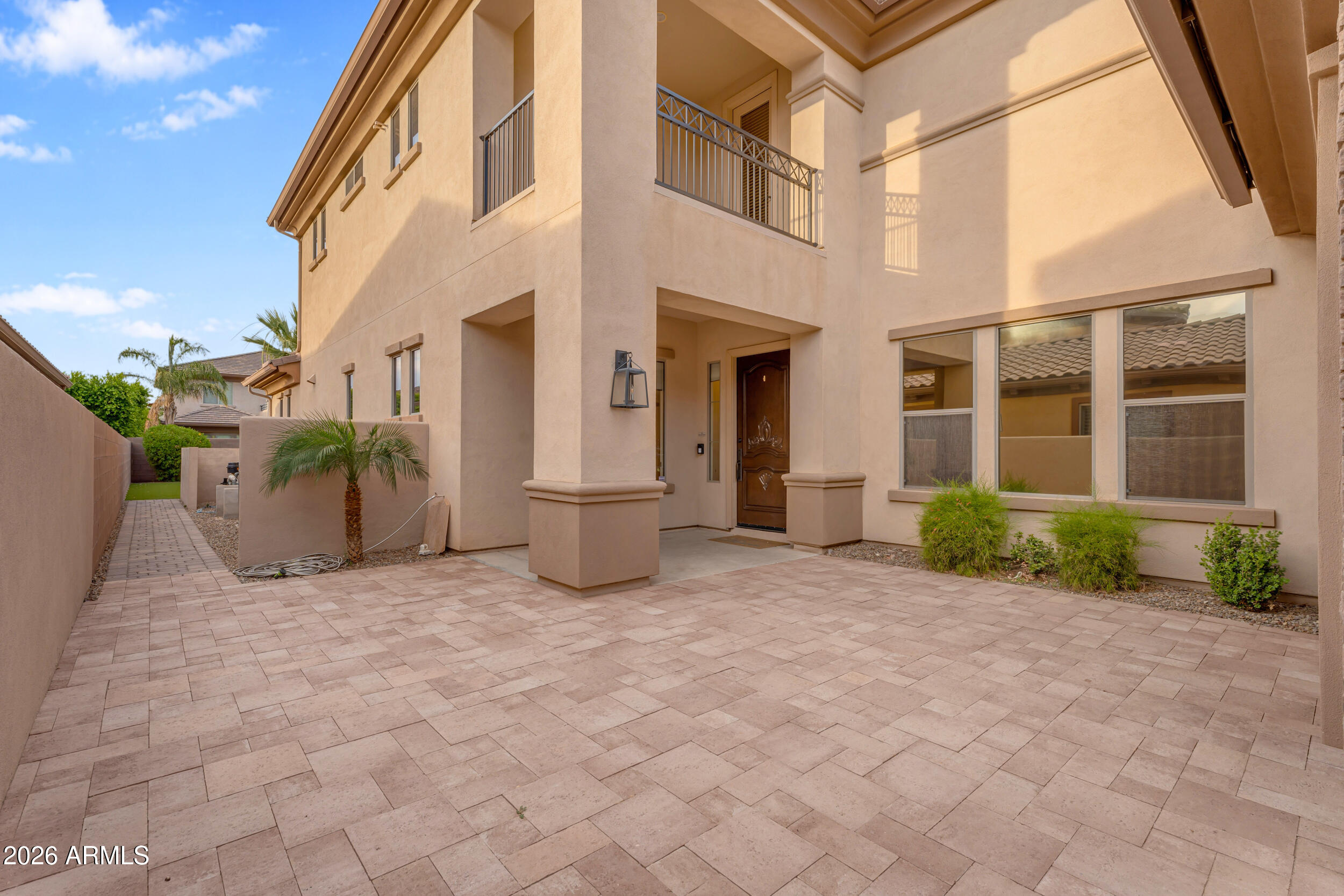 40 W TONTO Drive