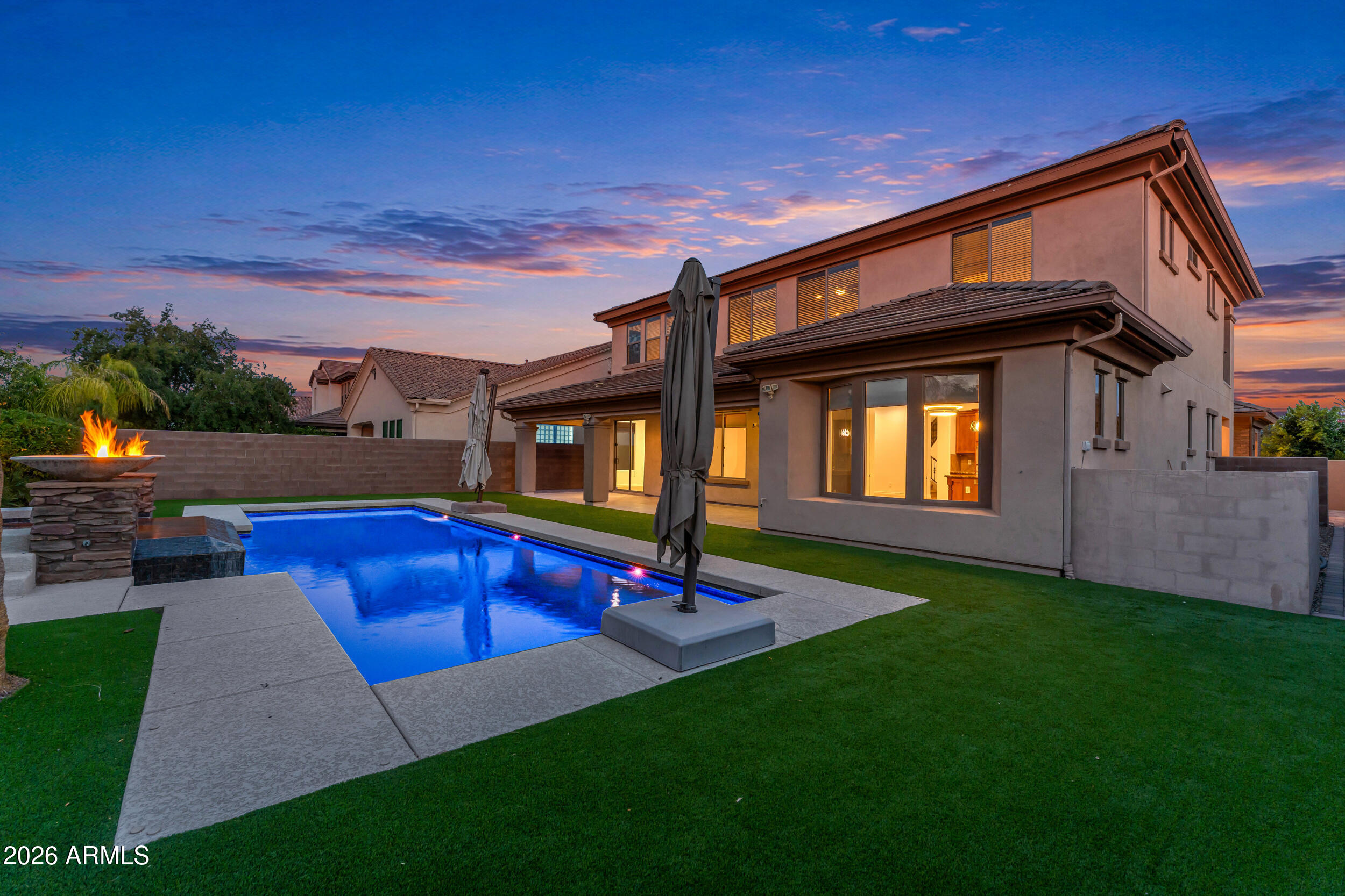 40 W TONTO Drive