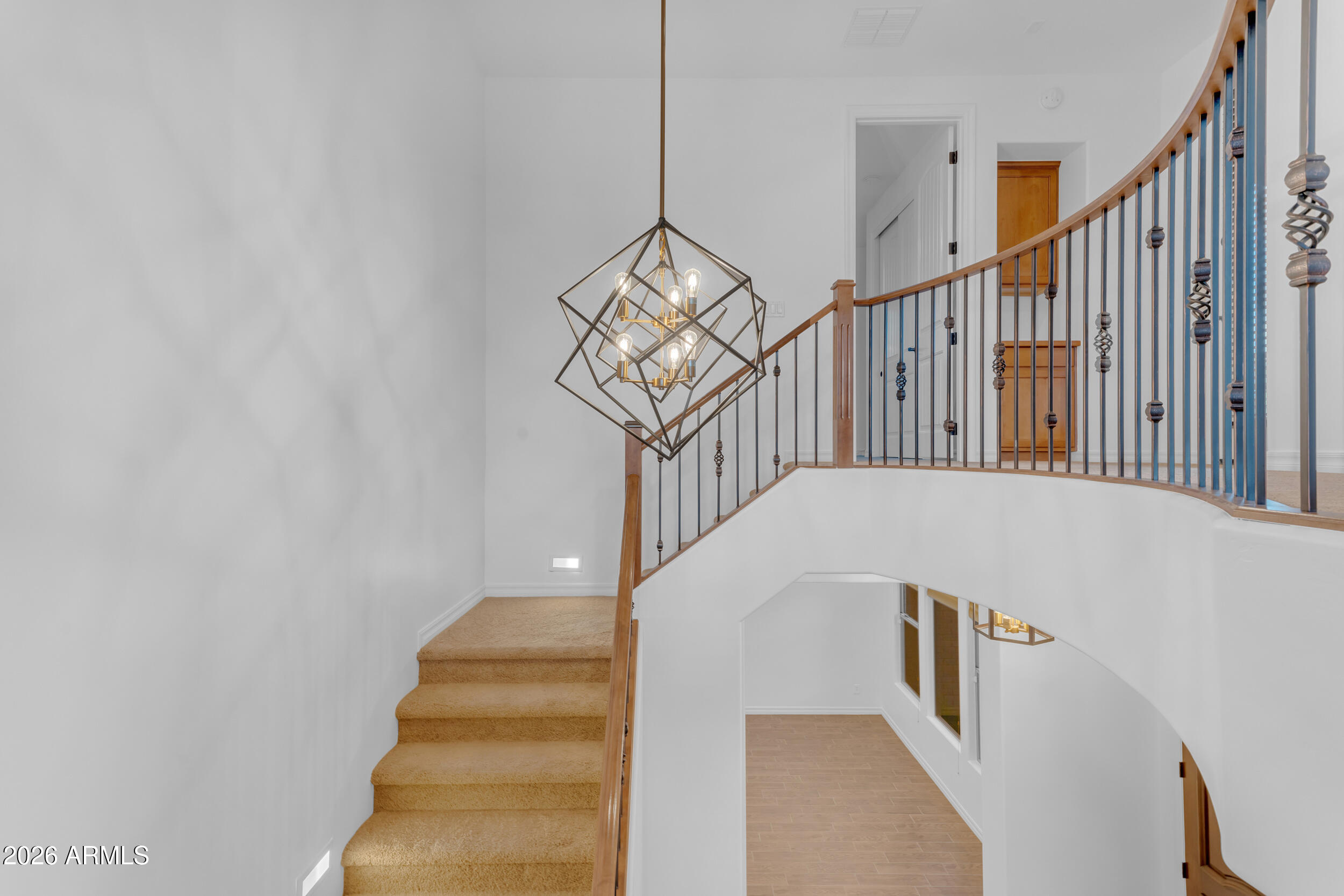 40 W TONTO Drive