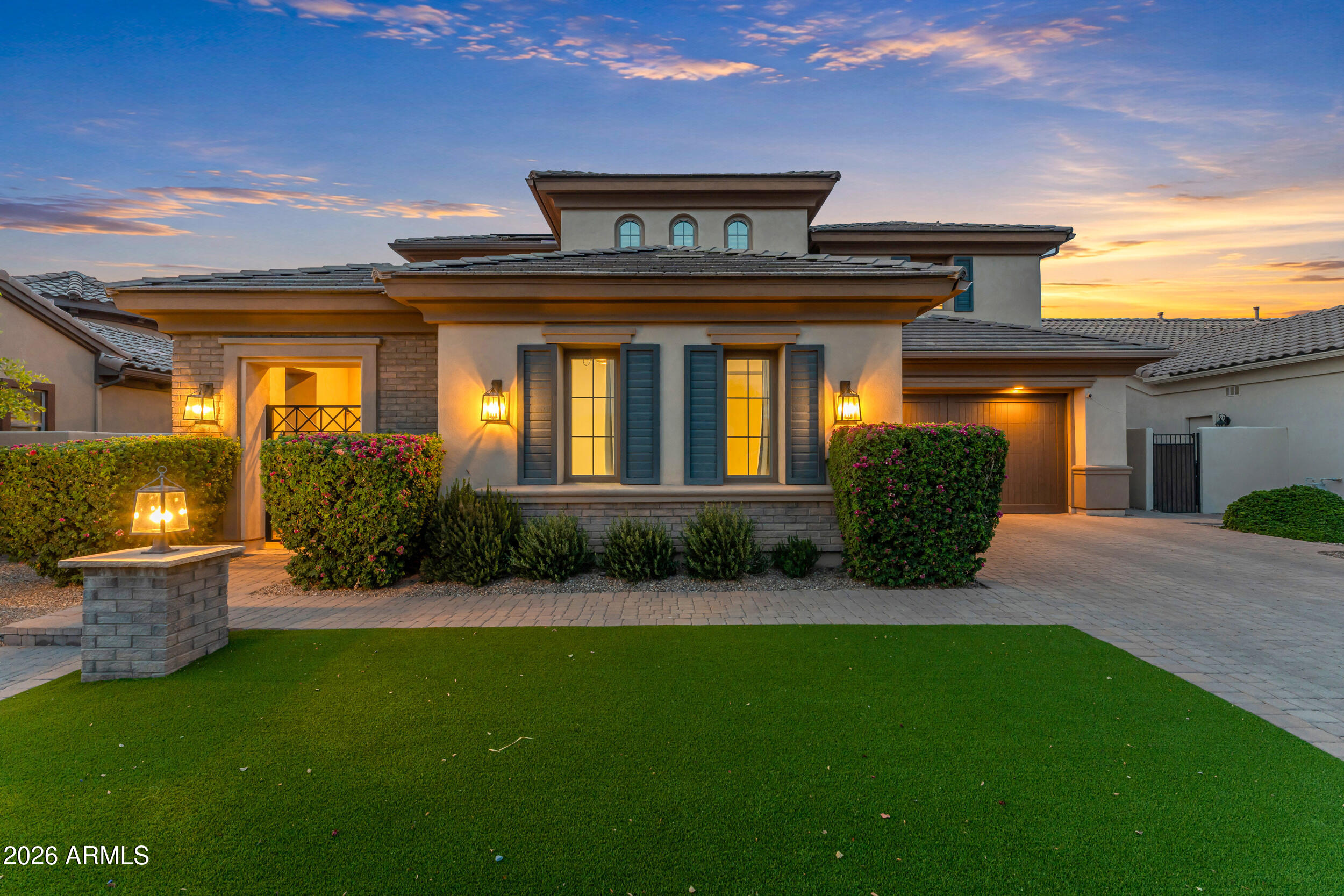 40 W TONTO Drive