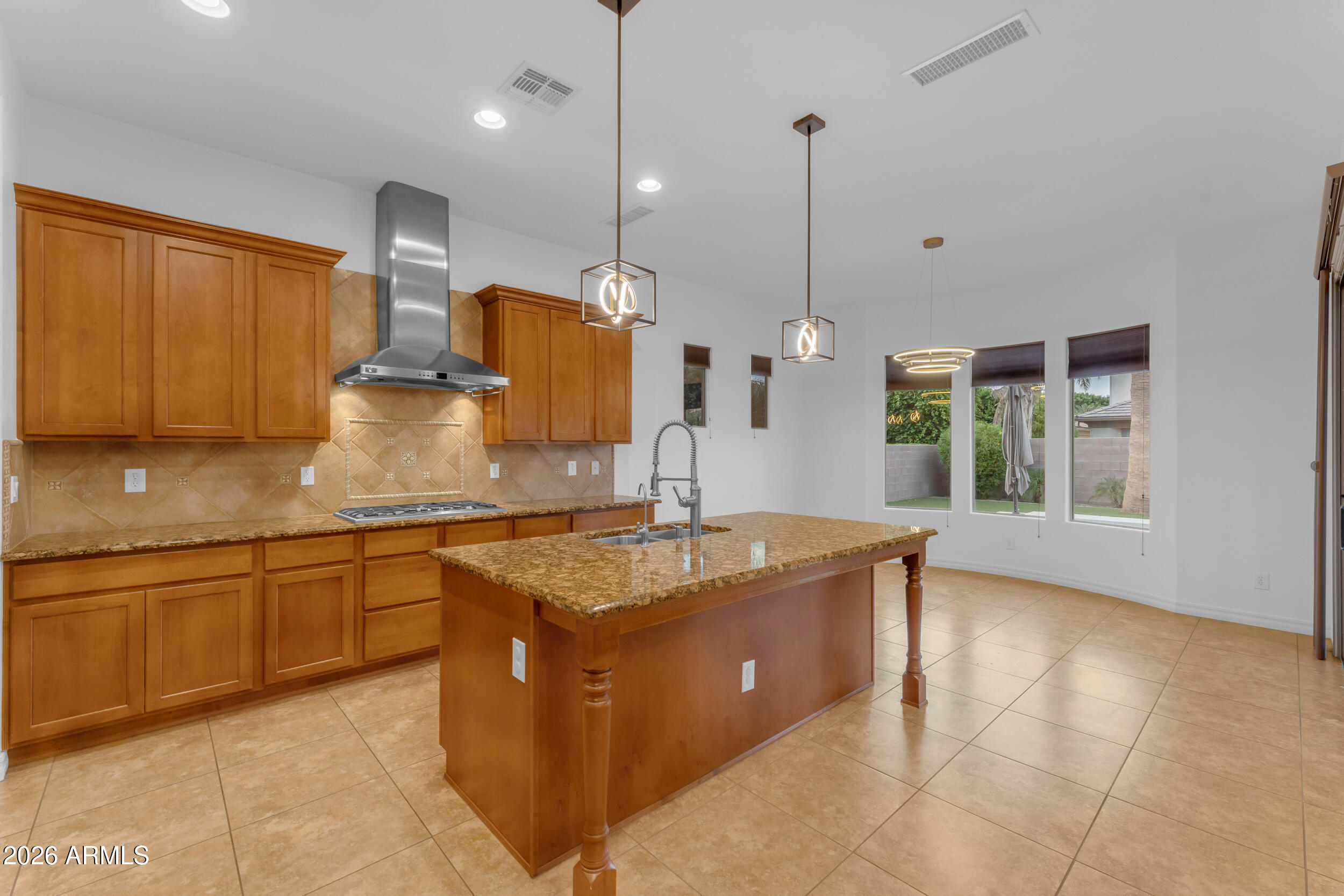 40 W TONTO Drive