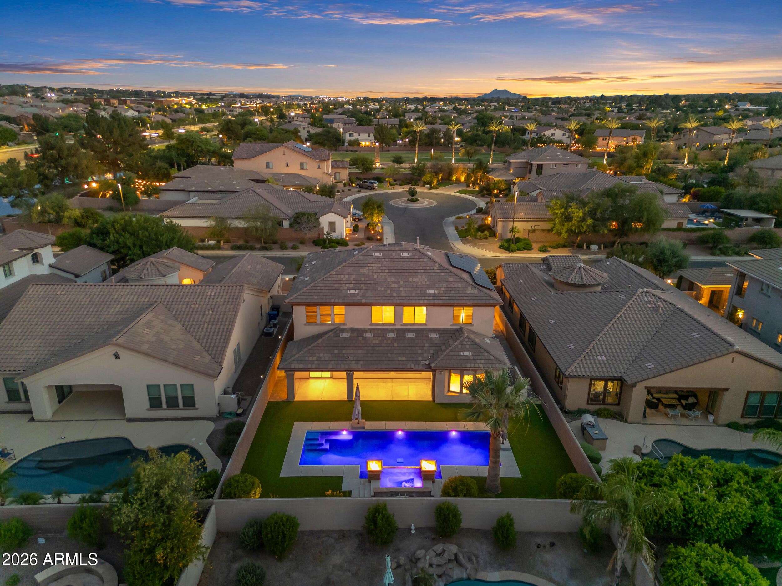 40 W TONTO Drive