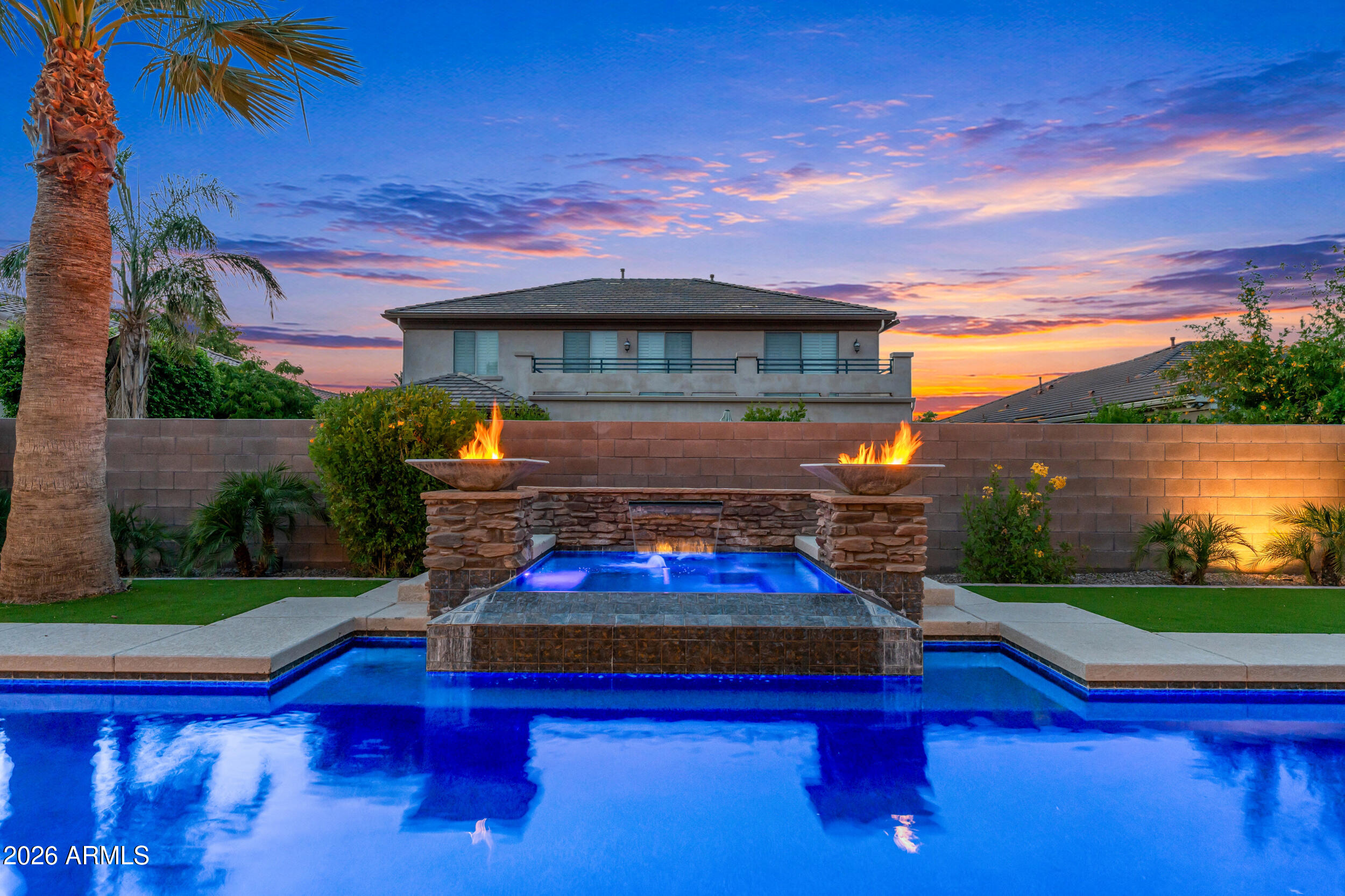 40 W TONTO Drive