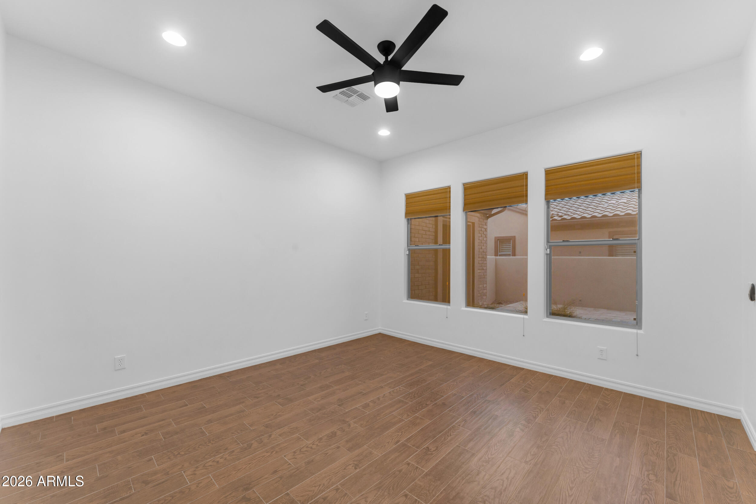 40 W TONTO Drive