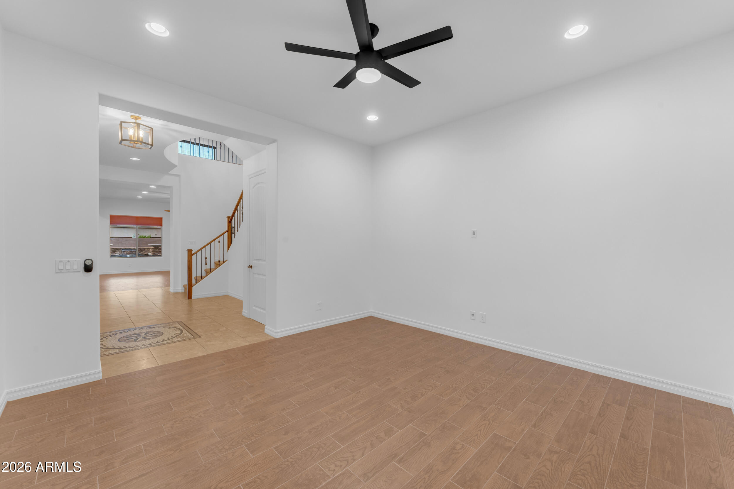 40 W TONTO Drive