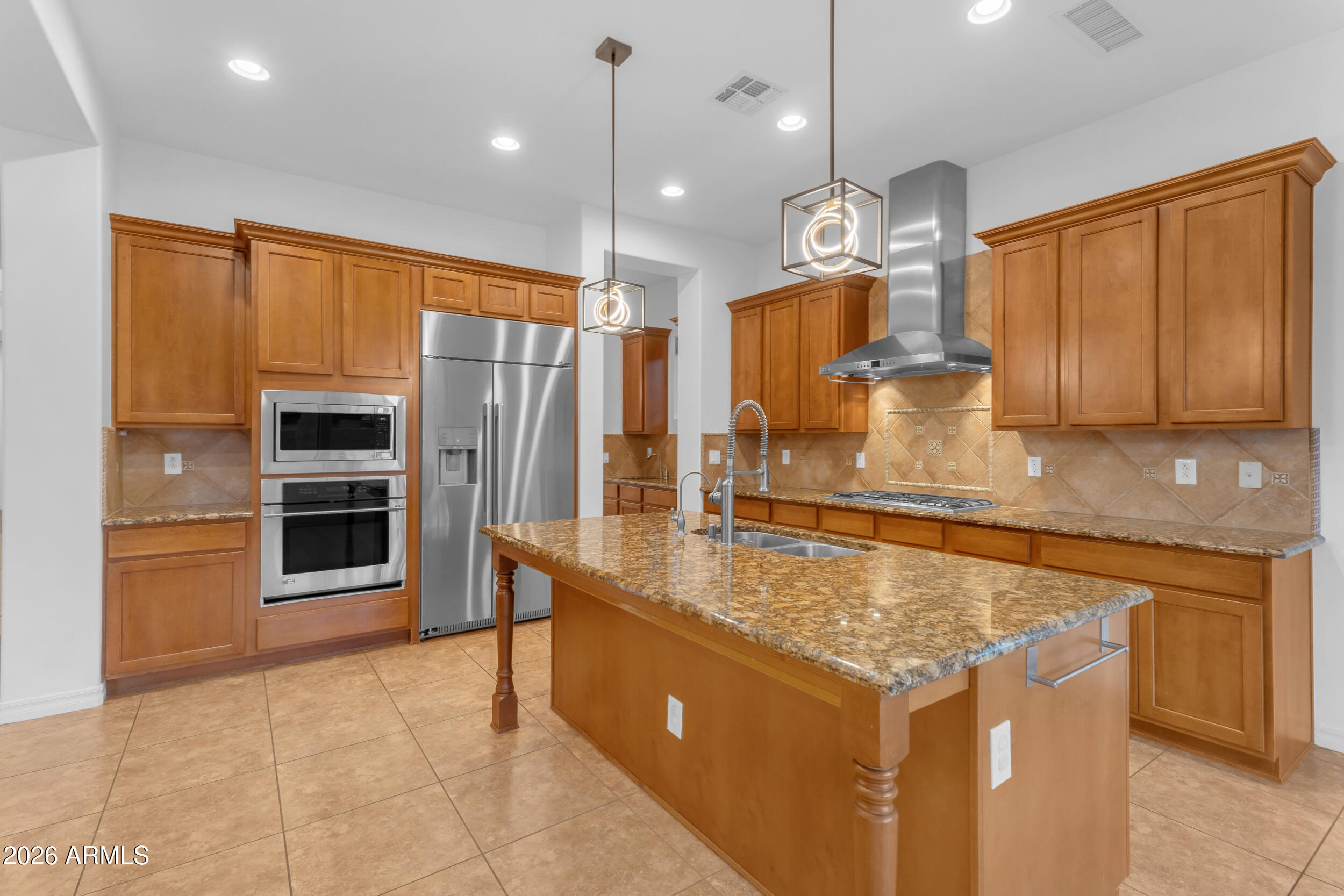 40 W TONTO Drive