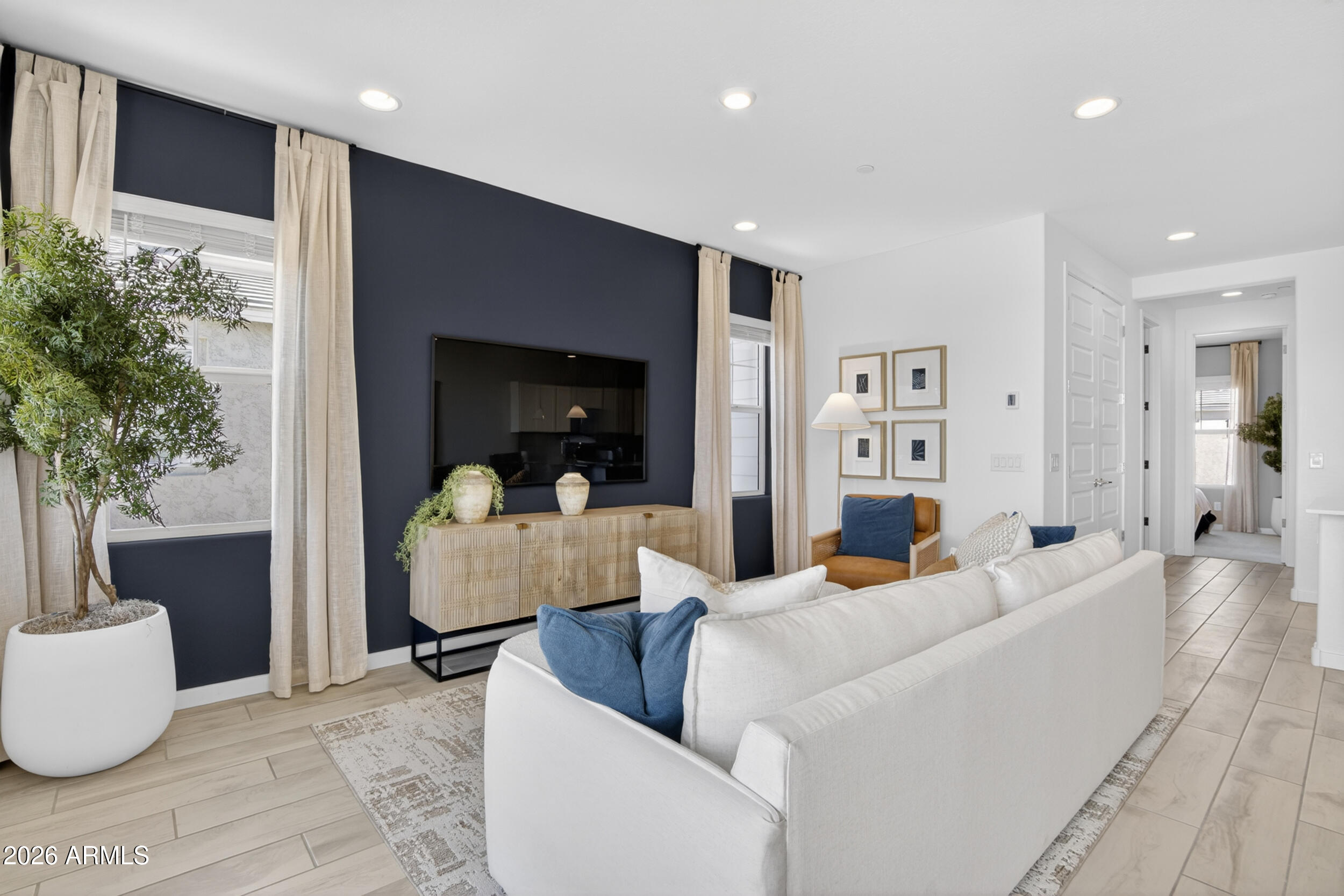 8149 E PETUNIA Avenue 1100