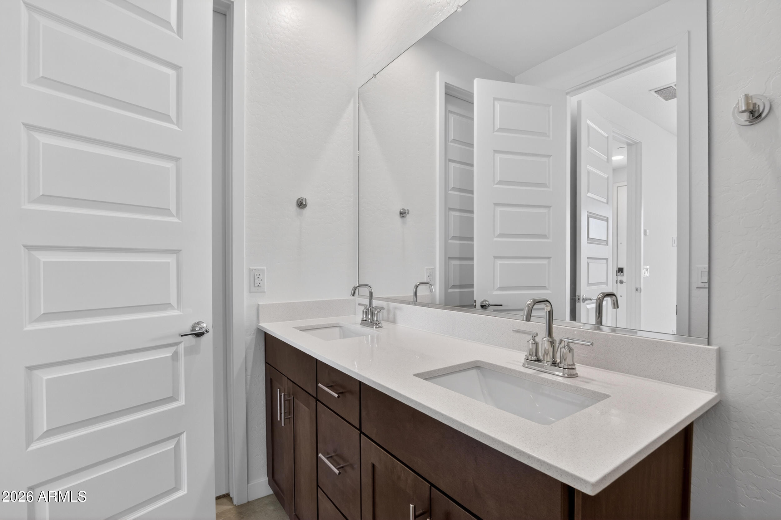 8149 E PETUNIA Avenue 1102