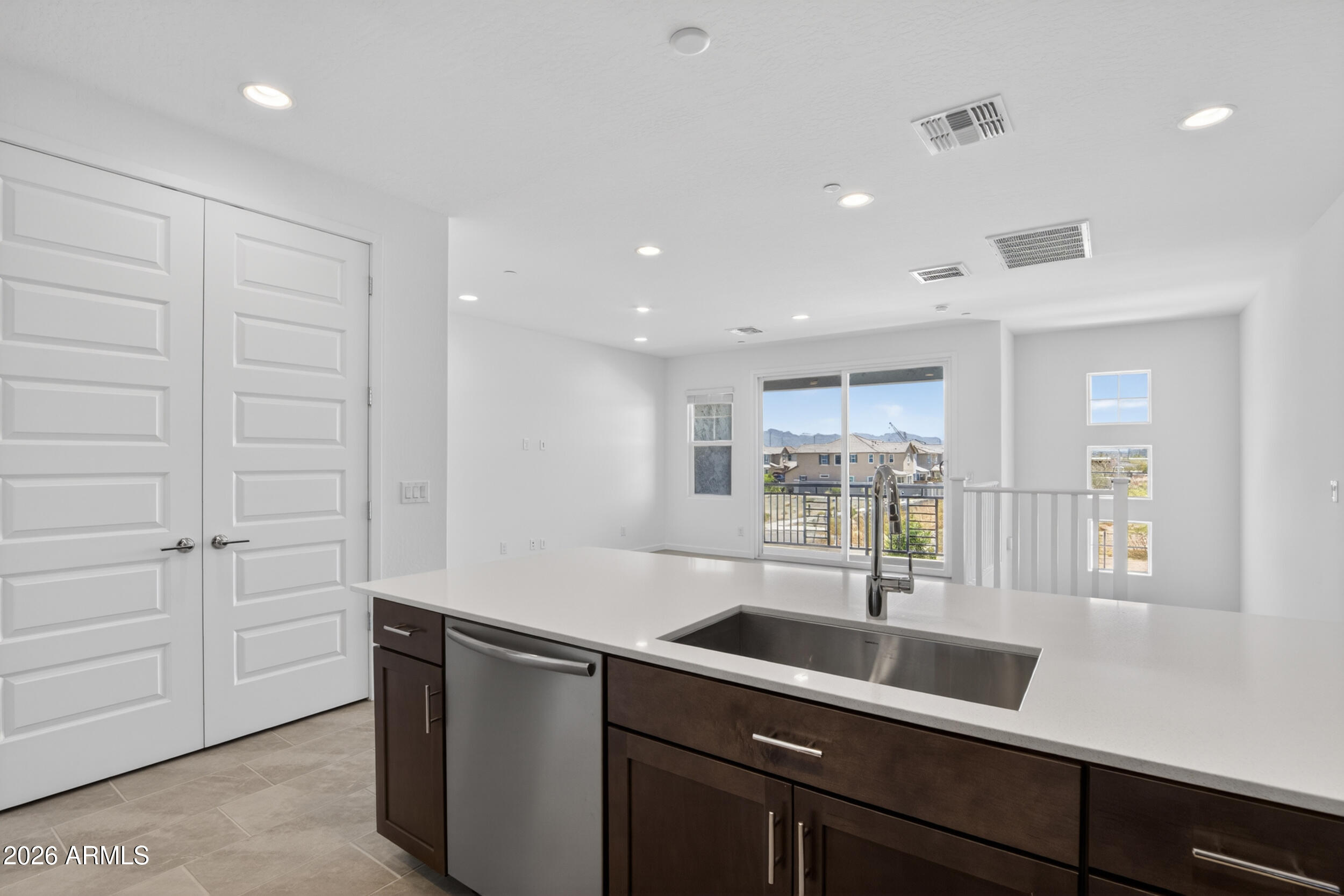8149 E PETUNIA Avenue 1102