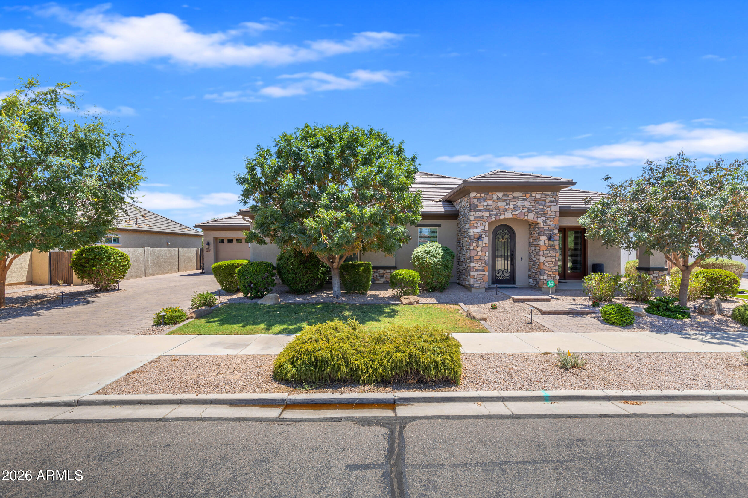 22549 E SENTIERO Court