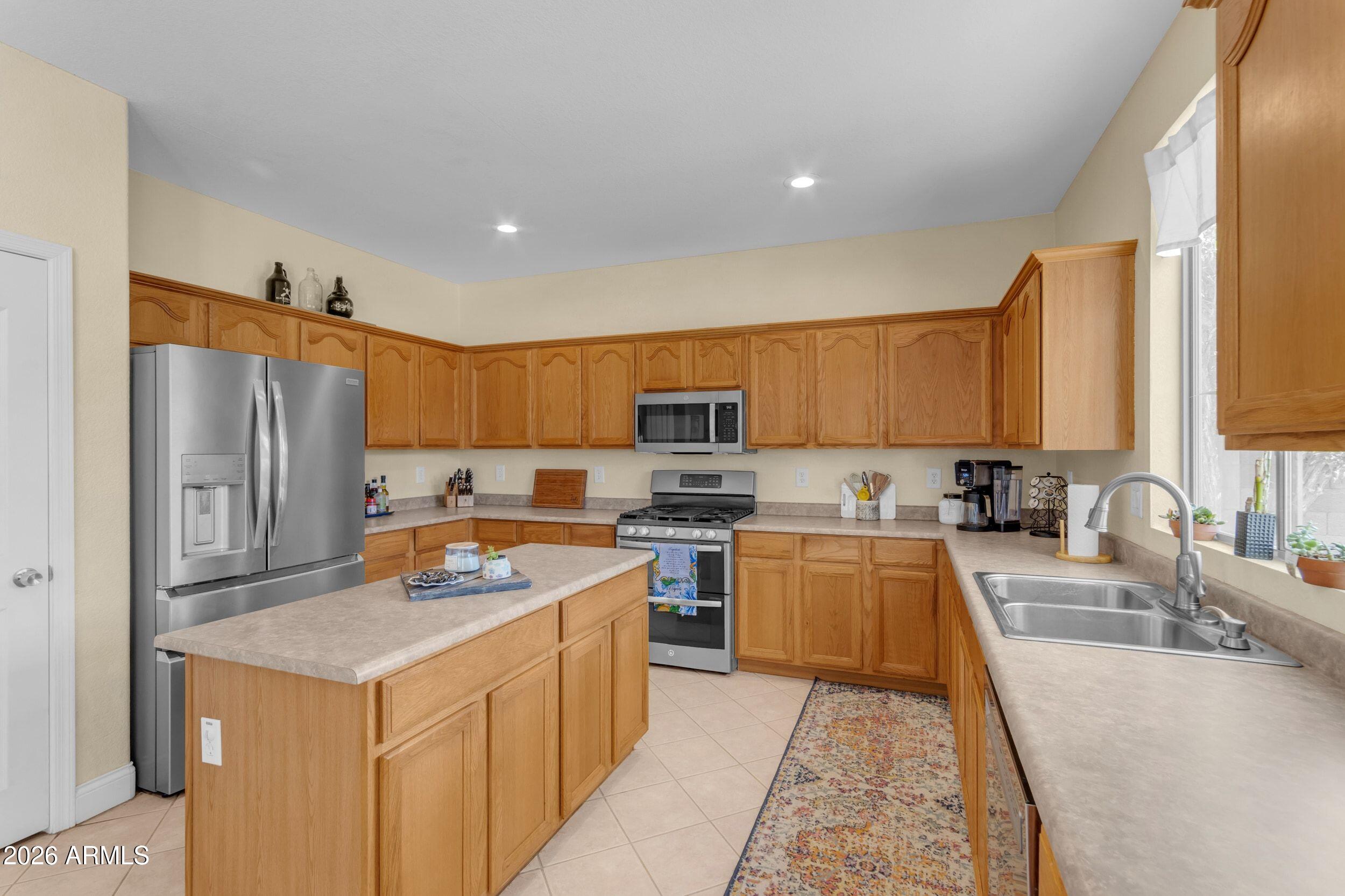 4238 E RAINBOW Drive