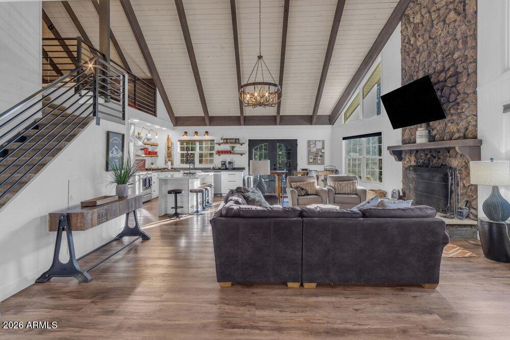 4273 E Branding Iron Loop Loop