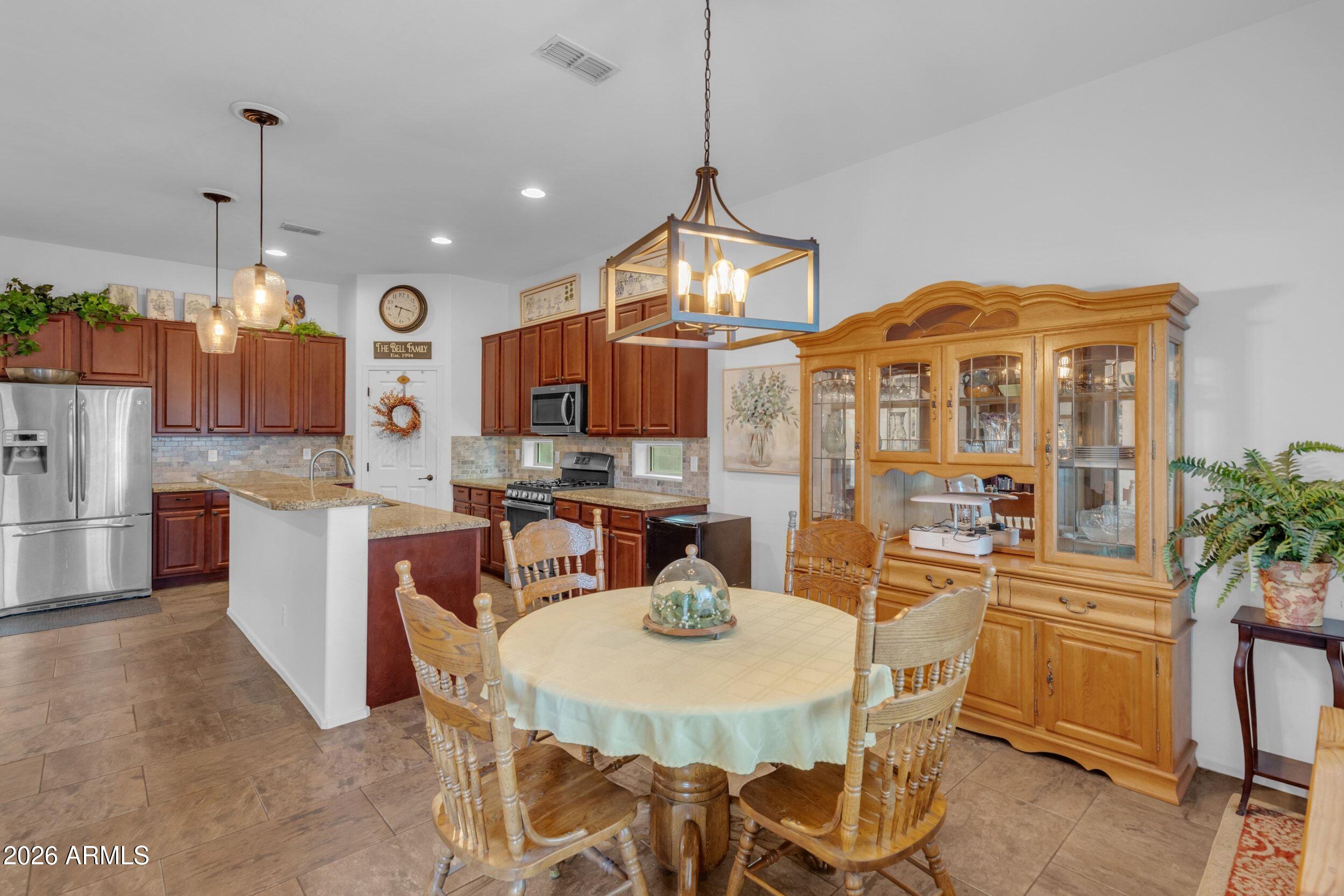 21367 E MAYA Road