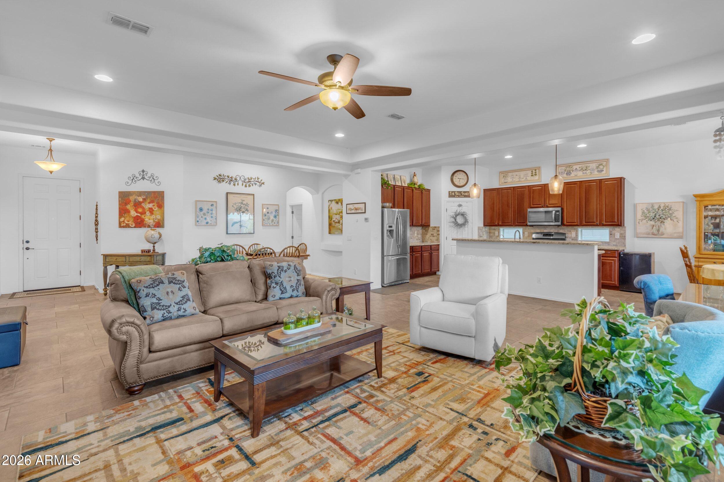 21367 E MAYA Road