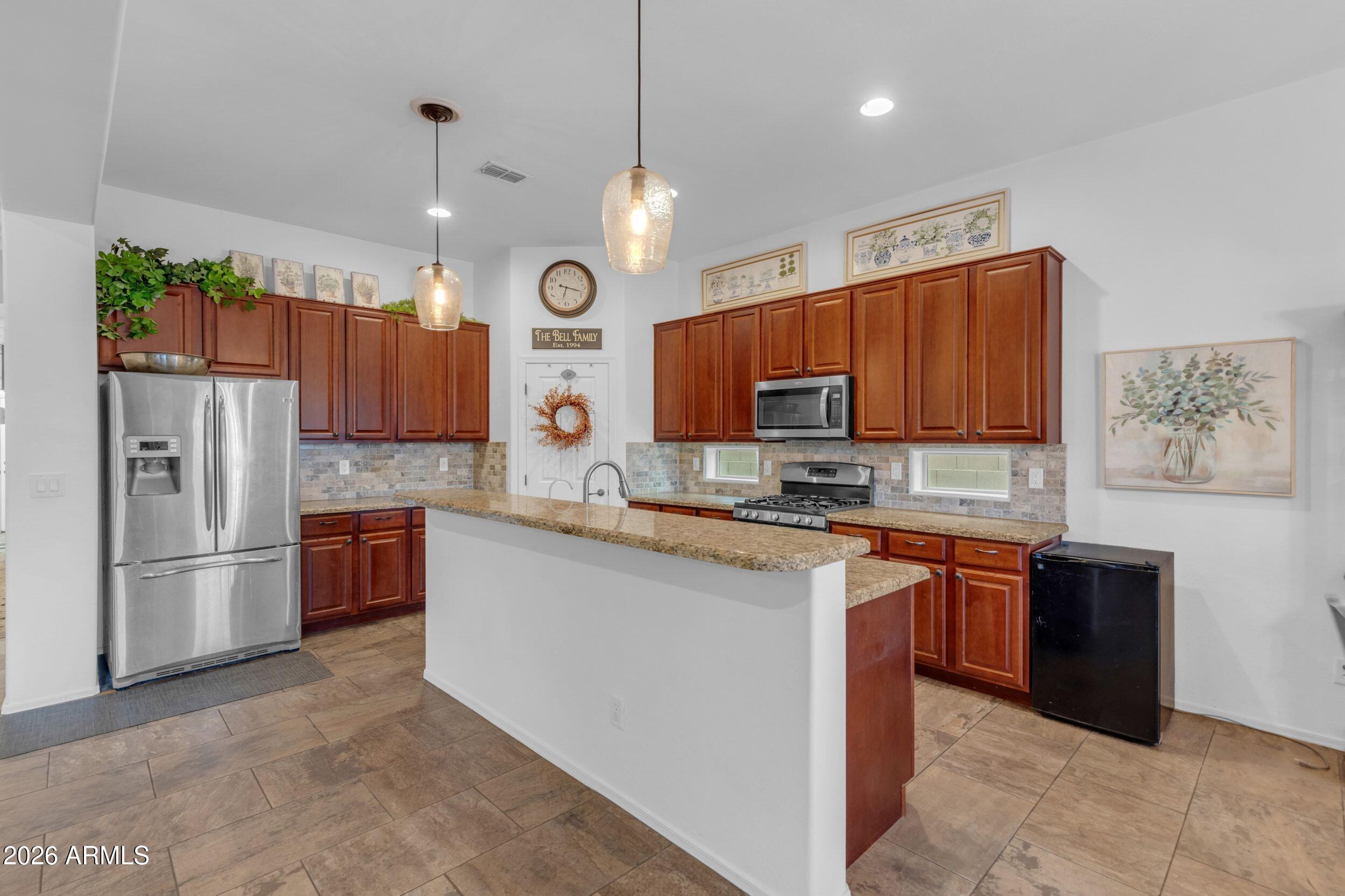 21367 E MAYA Road