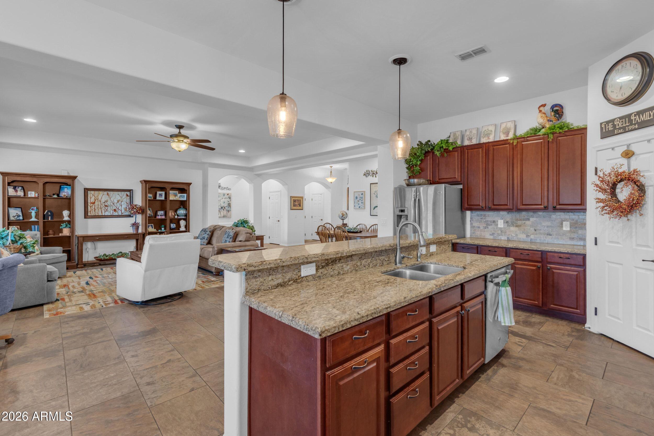 21367 E MAYA Road