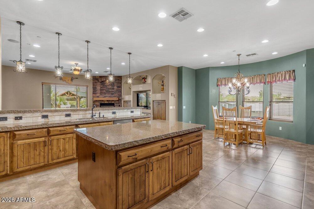 19738 W MARIPOSA Drive