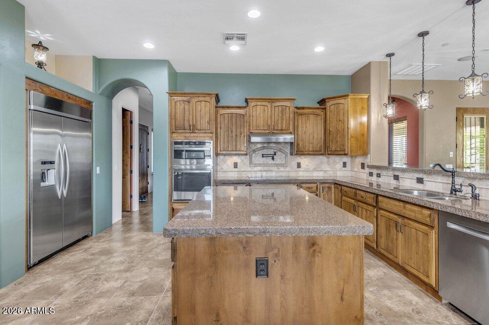 19738 W MARIPOSA Drive