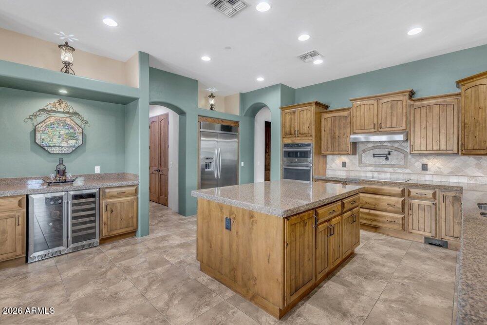 19738 W MARIPOSA Drive