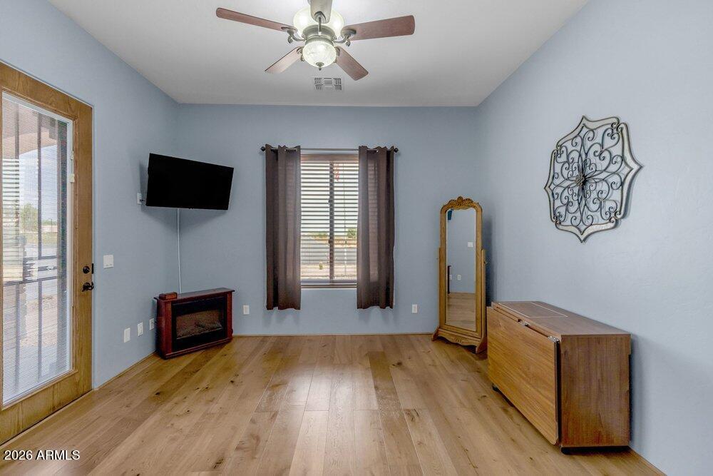 19738 W MARIPOSA Drive